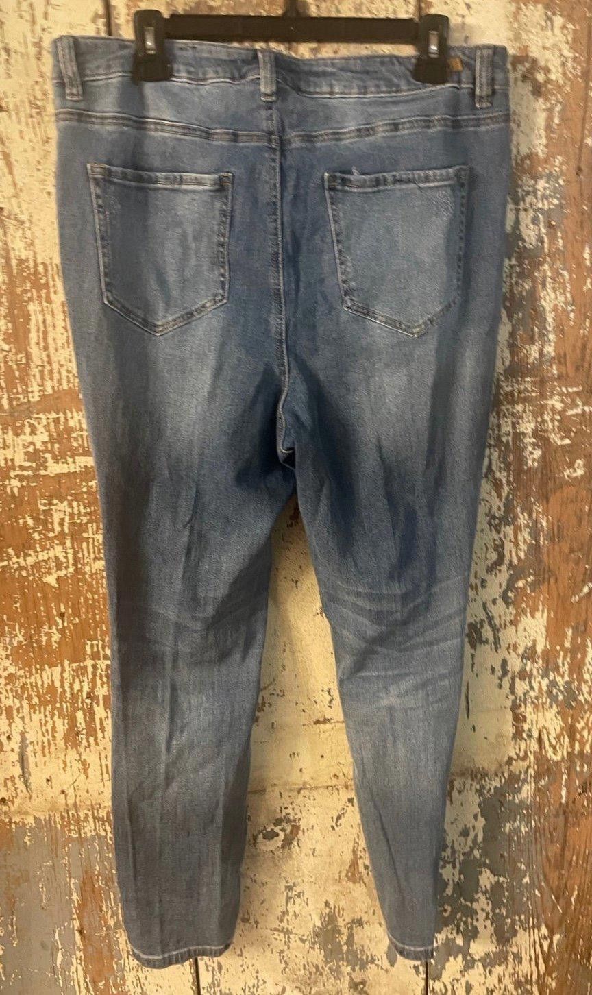 Almost Famous Almost Famous High Rise Skinny jeans women’s size 16 NWT Size 36" / US 14 / IT 50 - 4 Thumbnail