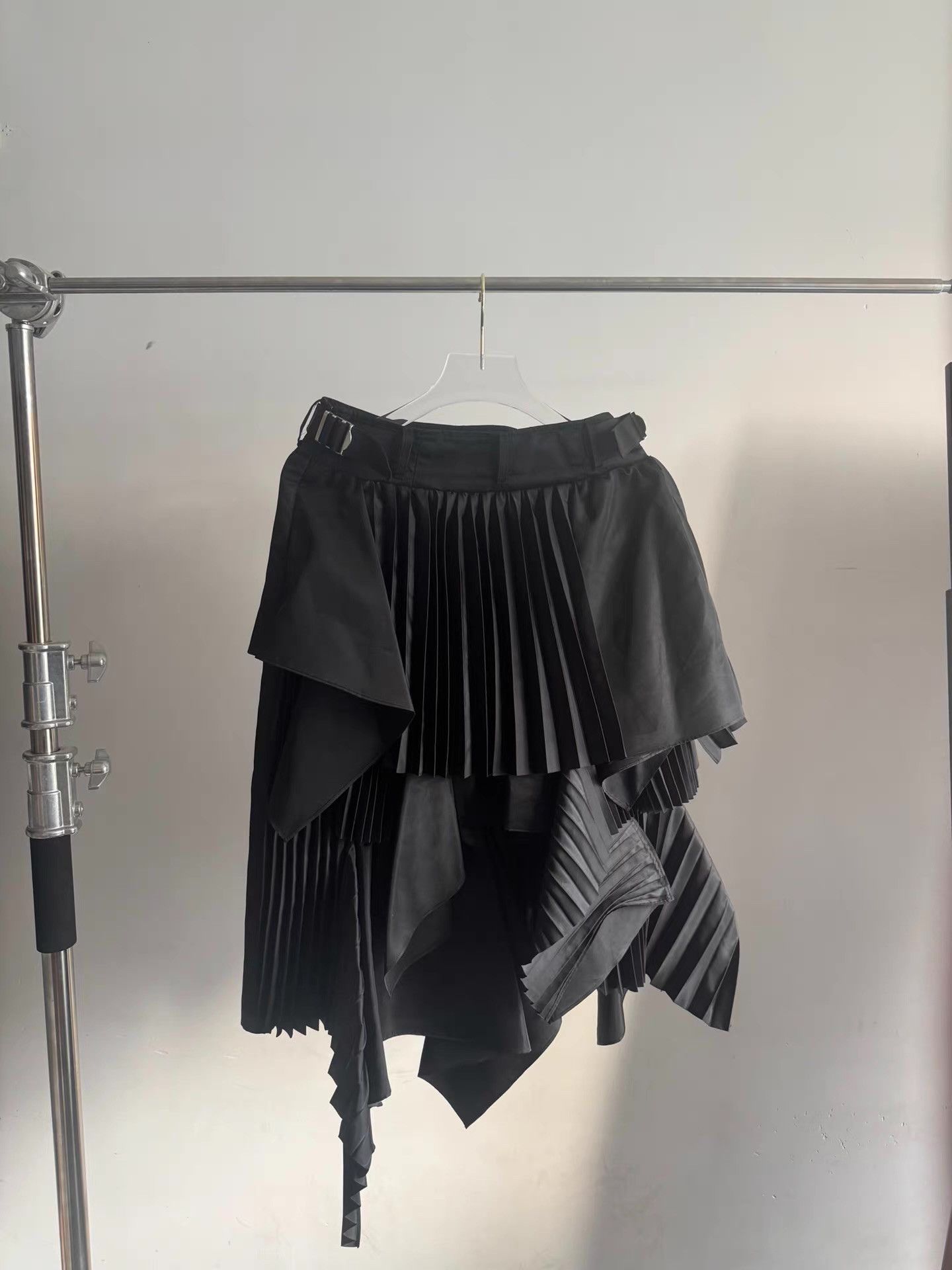 Sacai Sacai Black Deconstructed Panel Pleated Skirt Q17 Size M / US 6-8 / IT 42-44 - 2 Thumbnail