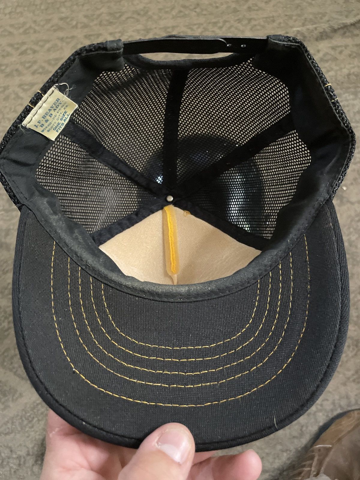 Vintage First National Bank trucker hat cap Goodland Kansas Size ONE SIZE - 12 Thumbnail