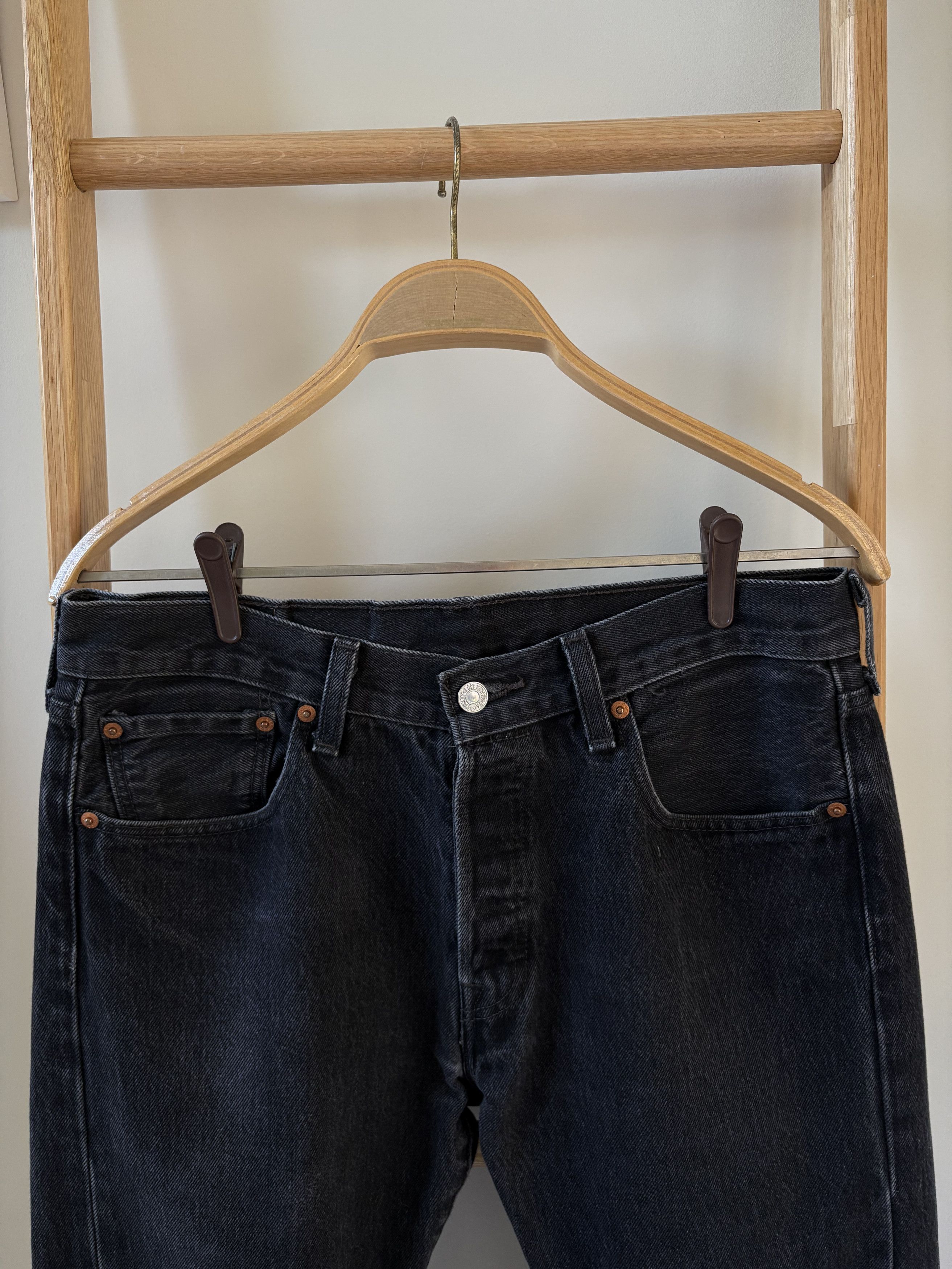 Levi's × Vintage Levi's Vintage Faded Distressed Jeans Size US 32 / EU 48 - 3 Thumbnail