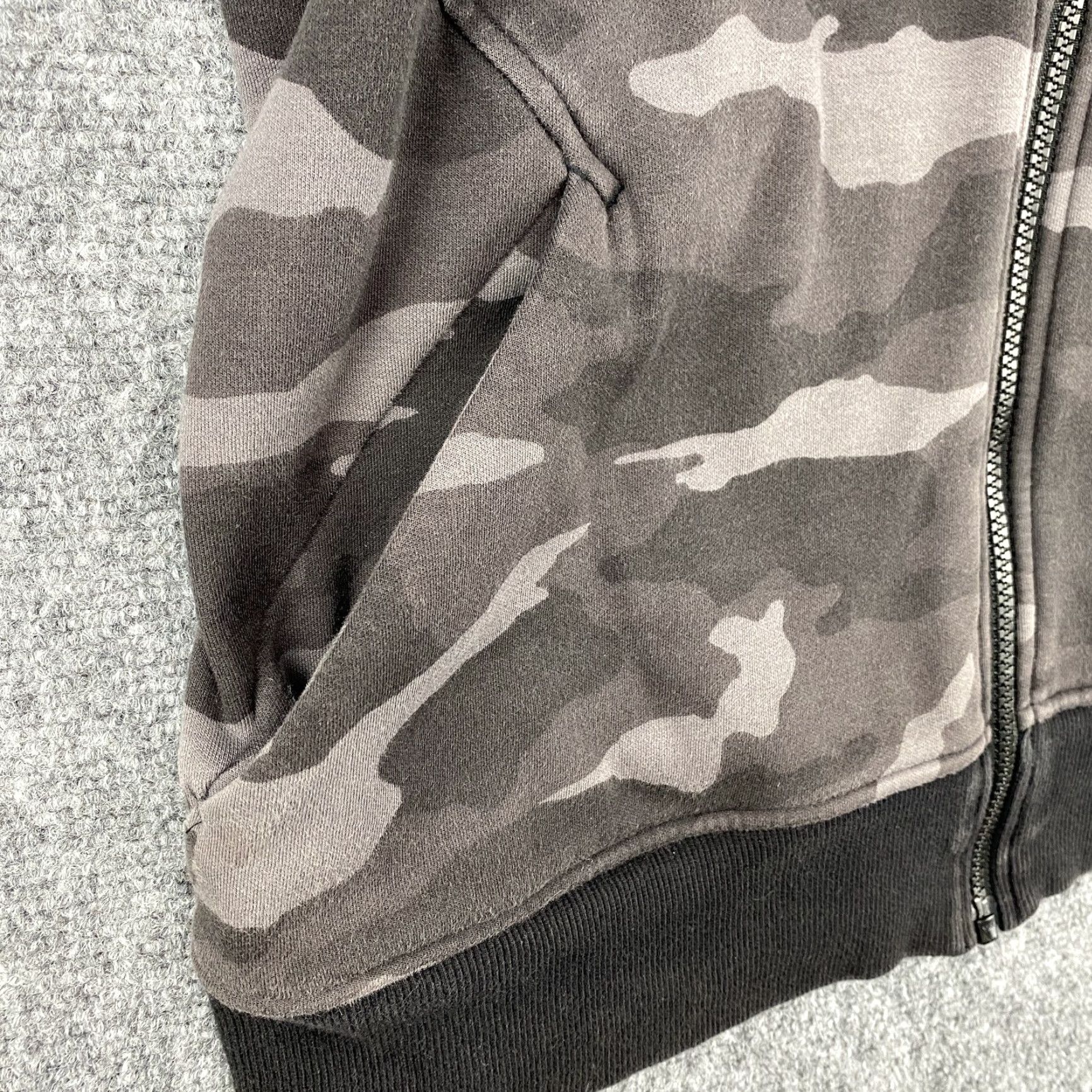 Athleta Athleta Hoodie Womens M Gray Camo Full Zip Thumb Holes Fleece Lined Jacket Size M / US 6-8 / IT 42-44 - 5 Thumbnail