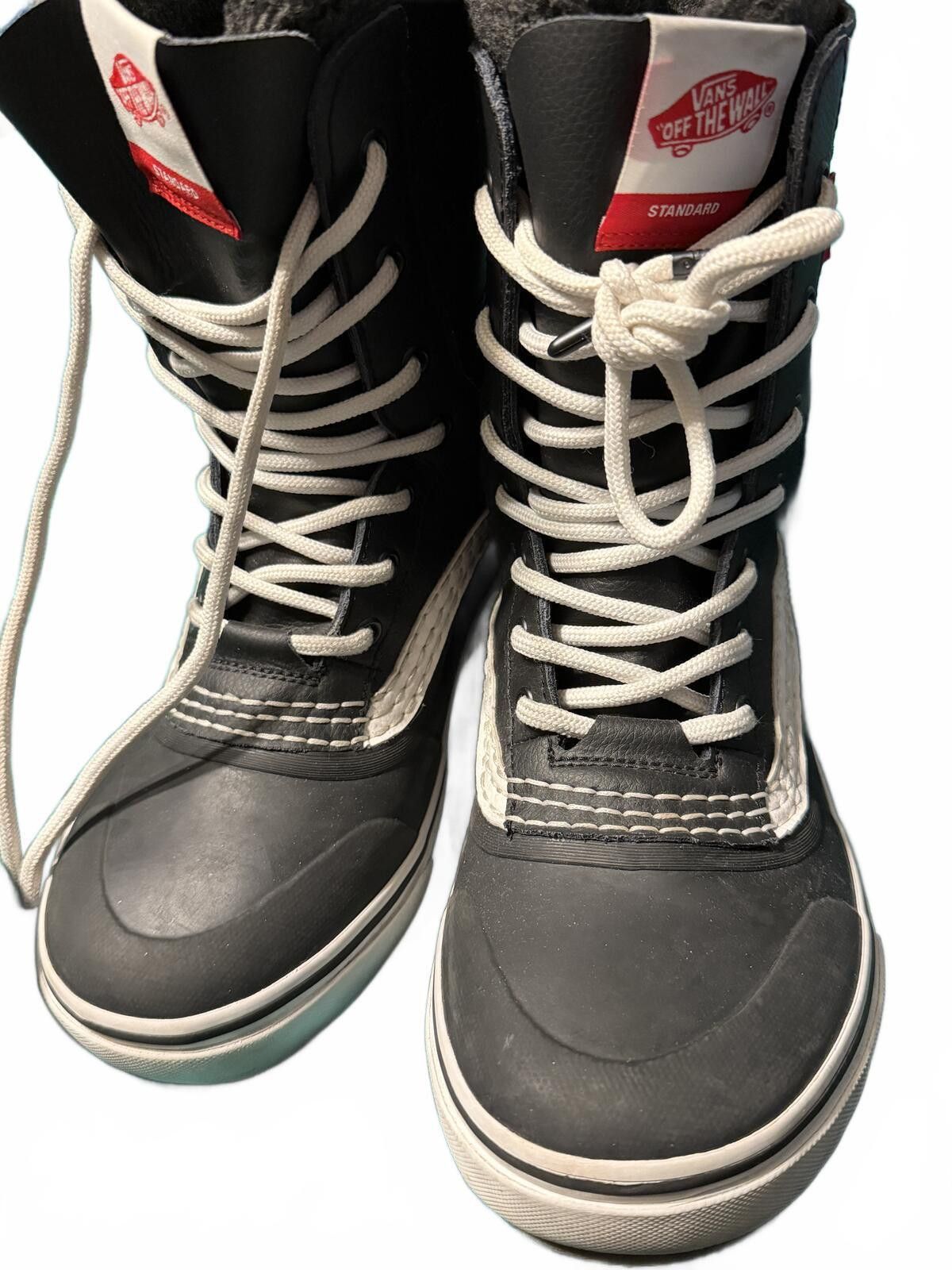Vans LIMITED - Vans - Cold Weather Edition (Women:9; Men:7.5) Size US 7.5 / EU 40-41 - 1 Thumbnail