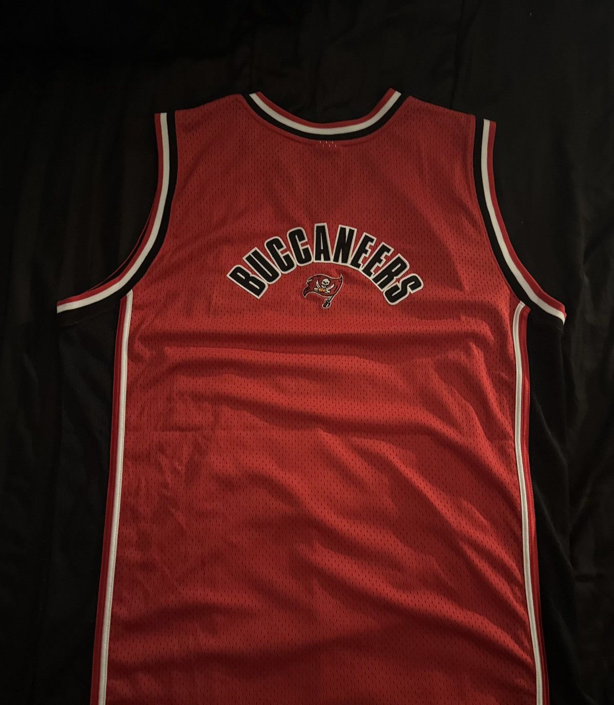 NFL Tampa Bay Buccaneers sleeveless jersey Size US XXL / EU 58 / 5 - 2 Thumbnail