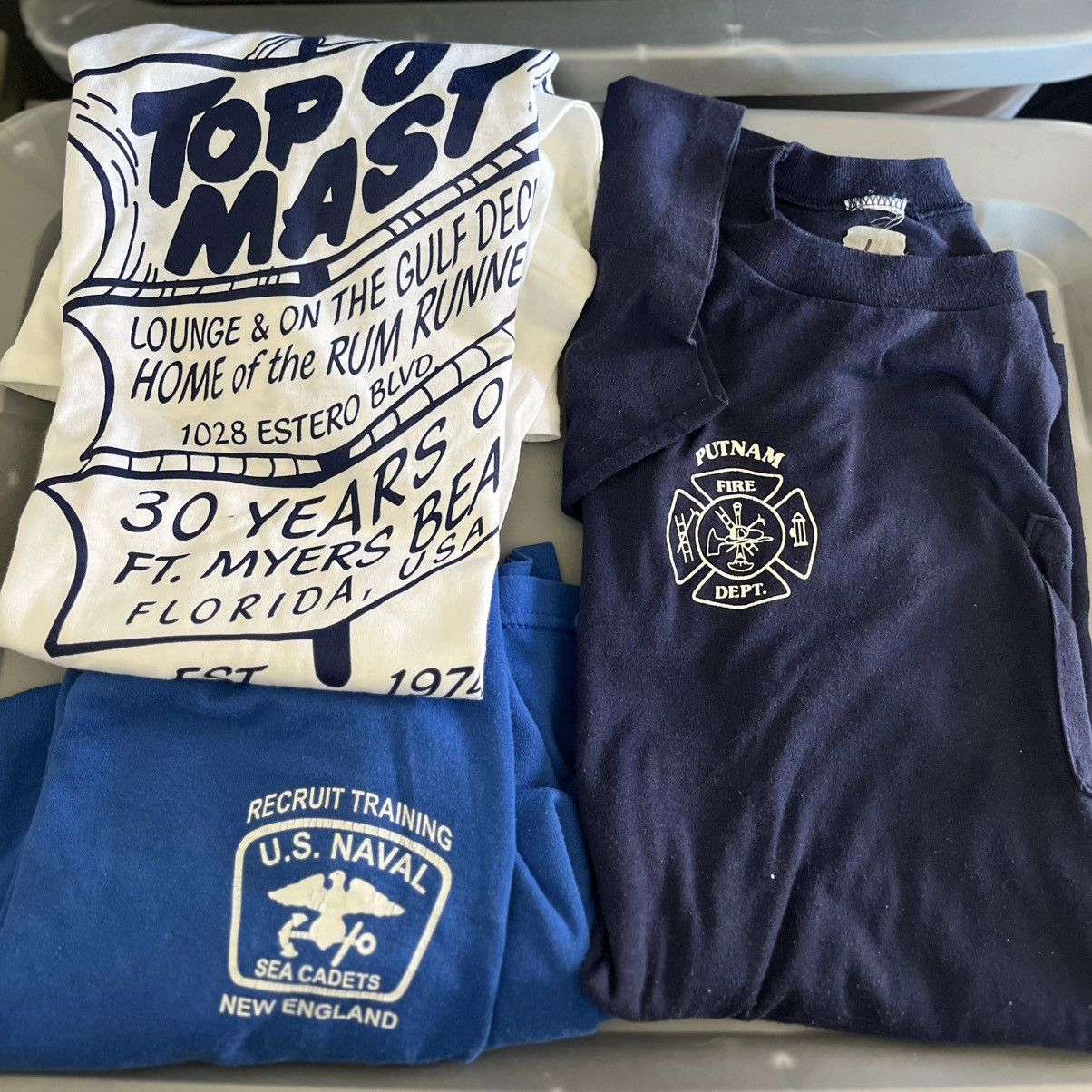 Gildan 3 vintage location shirt bundle lg b5 new england fire naval Size US L / EU 52-54 / 3 - 1 Thumbnail
