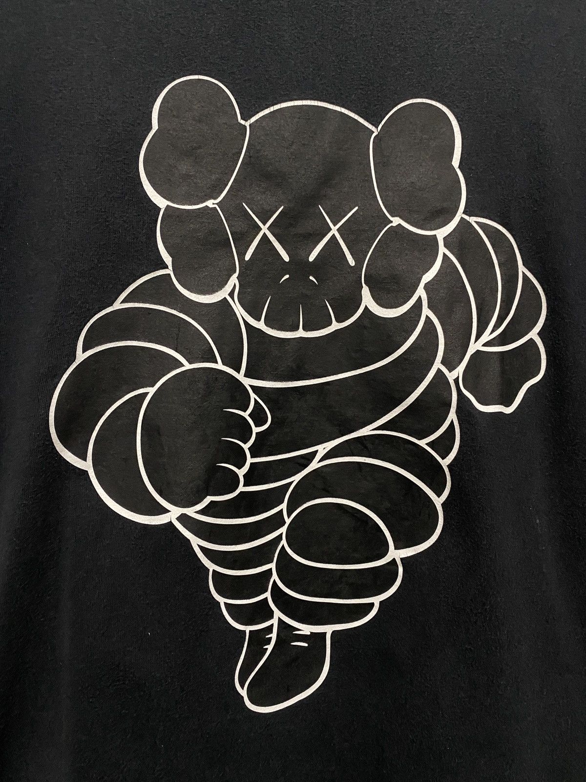 Original Fake RARE - ORIGINAL FAKE KAWS CHUM Size US M / EU 48-50 / 2 - 2 Thumbnail