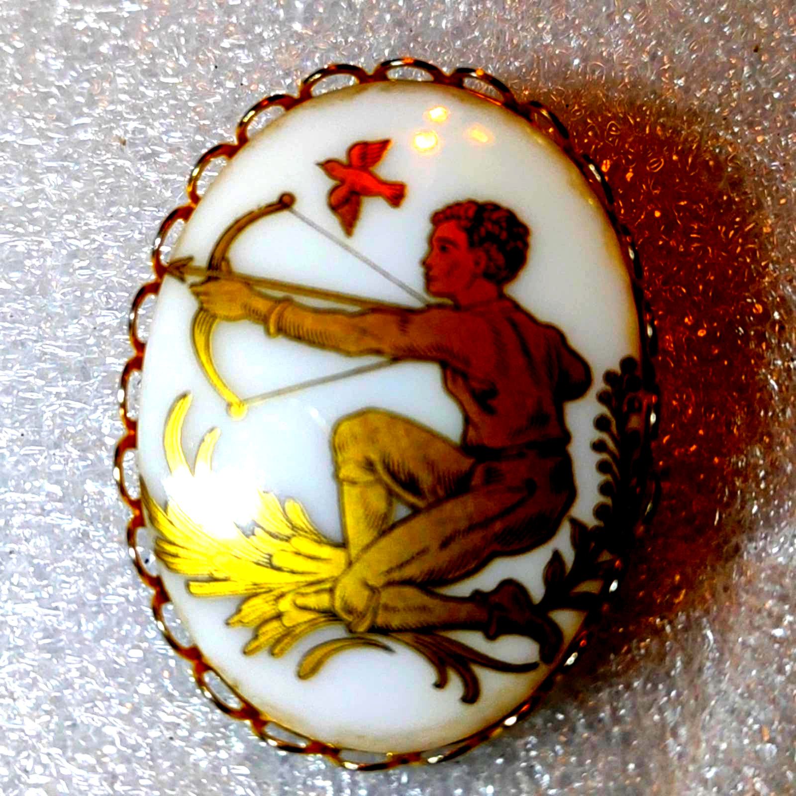 Vintage 70's Cupid Angel with Arrow Brooch~23k Gold Angel and Trim Size ONE SIZE - 2 Thumbnail