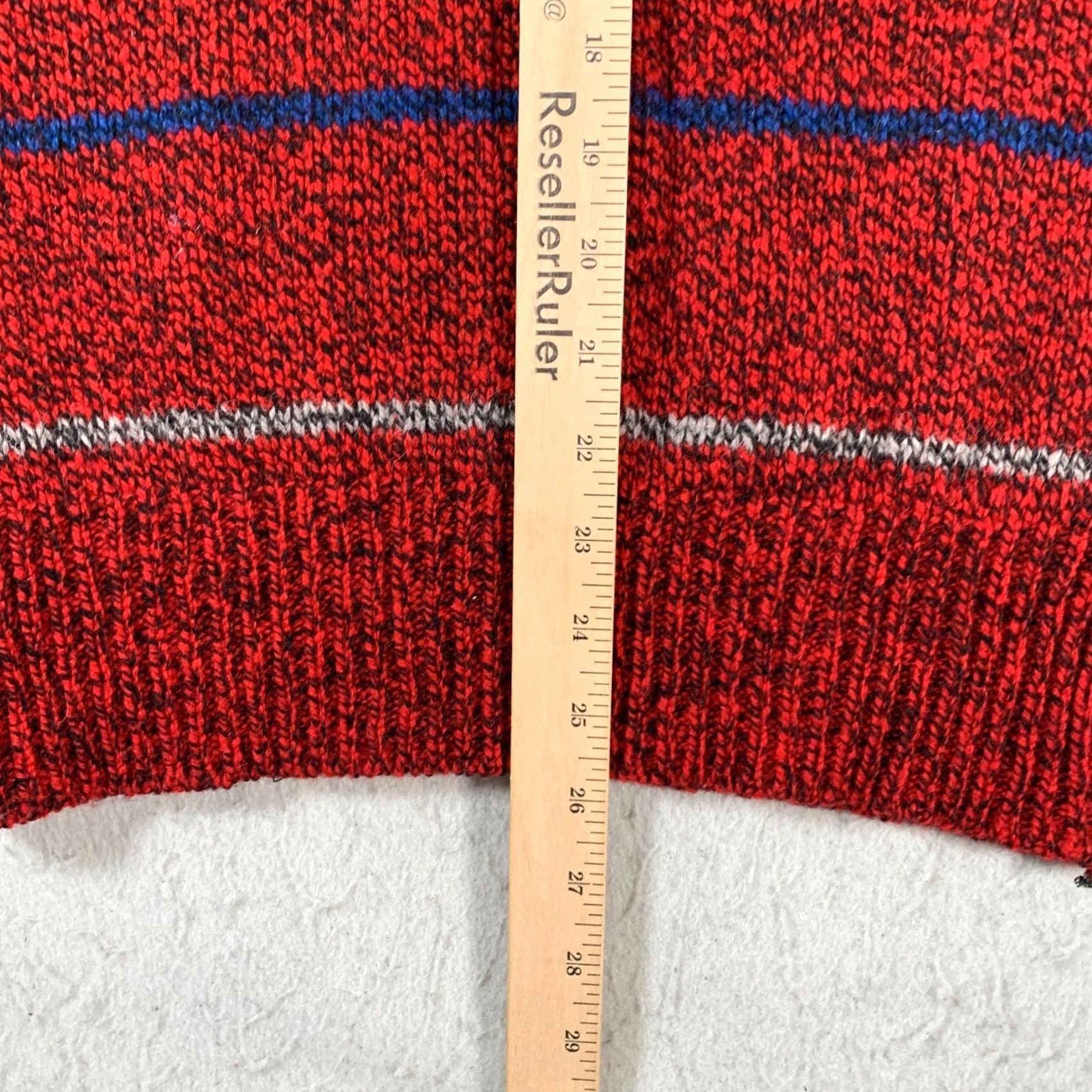 American Eagle Outfitters VINTAGE American Eagle Sweater Mens L Red Wool Henley Pullover Button Knit Solid Size US L / EU 52-54 / 3 - 7 Thumbnail