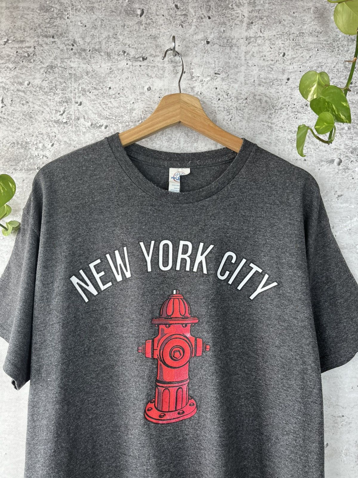 Delta New York City t-shirt Size US L / EU 52-54 / 3 - 2 Thumbnail