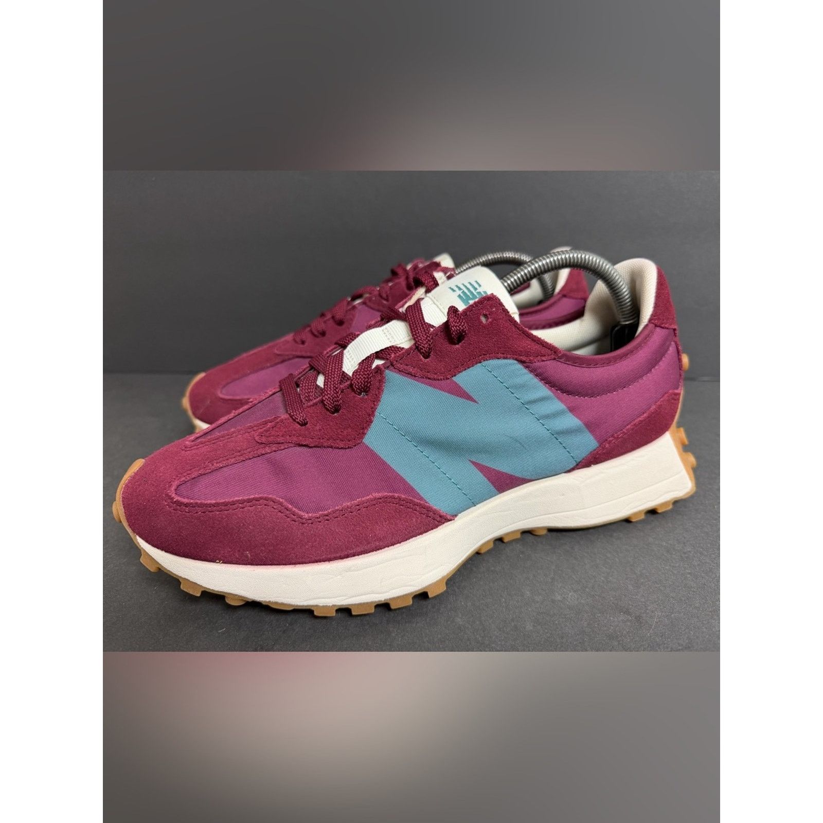 New Balance New Balance 327 Mens 9.5D Garnet Indigo Gum Sneakers WORN 1X Size US 9.5 / EU 42-43 - 1 Thumbnail