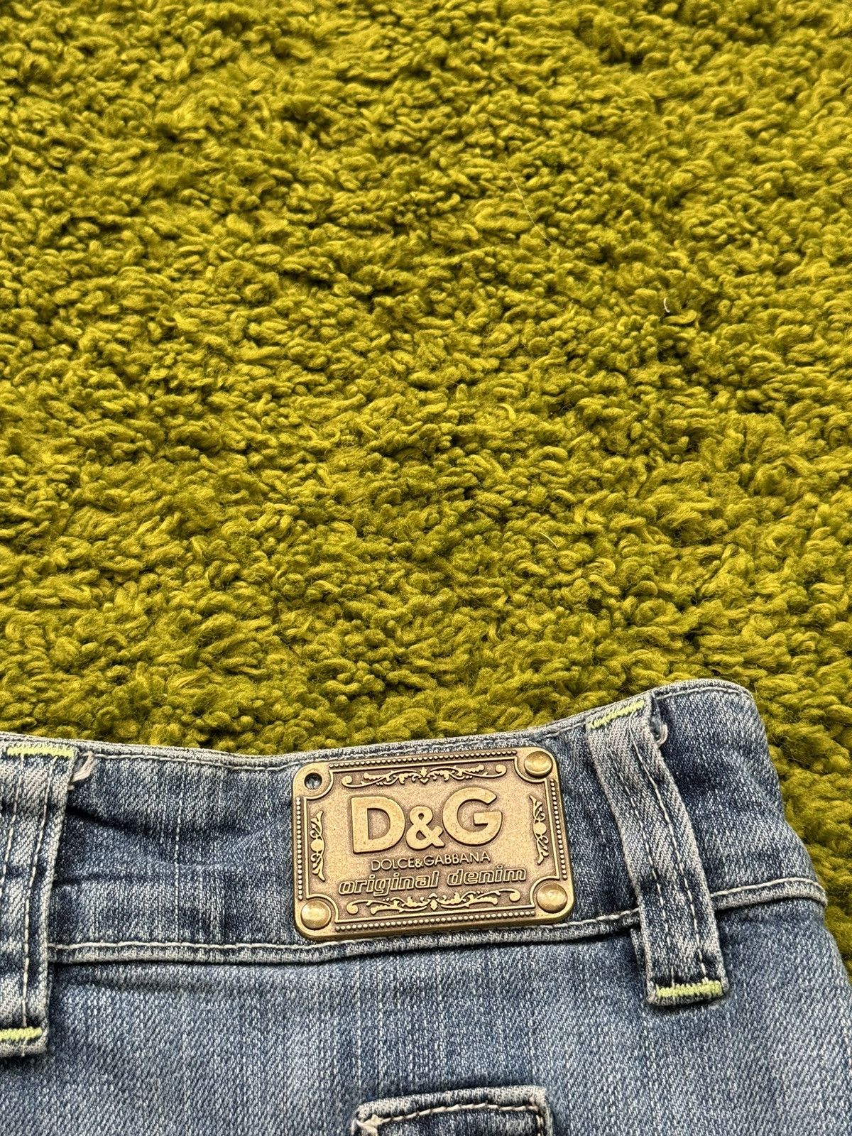 Designer × Dolce & Gabbana × Vintage Dolce & Gabbana D&G 2000s vintage Y2K denim mini skirt Size 27" / US 4 / IT 40 - 5 Thumbnail