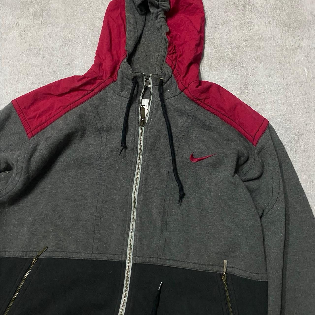 Nike Nike grey and red zip up hoodie Size US S / EU 44-46 / 1 - 2 Thumbnail
