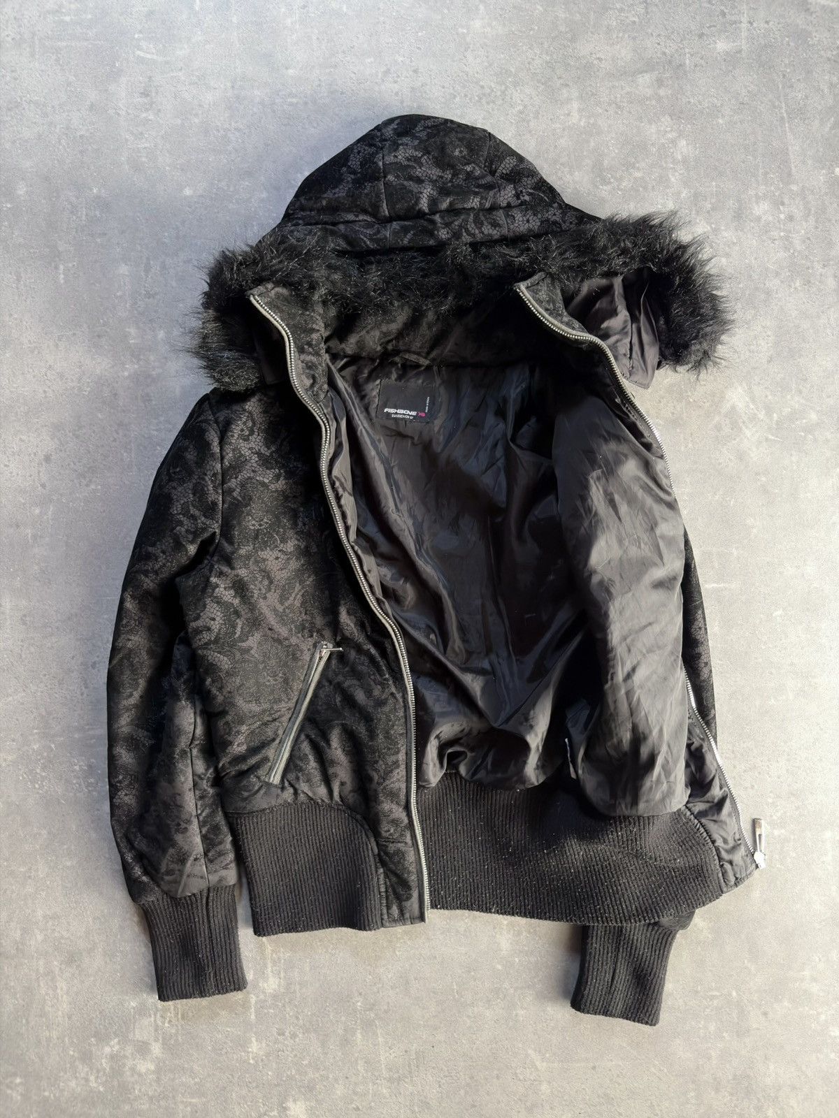 Japanese Brand 00s Fishbone Tribal AOP Faux Fur Hooded Bomber Jacket M Size M / US 6-8 / IT 42-44 - 7 Thumbnail