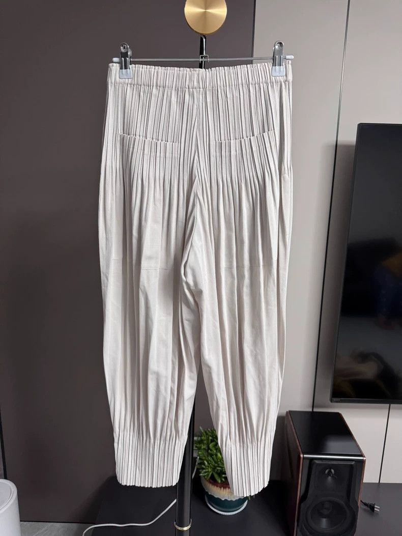 Issey Miyake Issey Miyake size:2 White cream puff pants Size 42" / US 20 - 2 Thumbnail