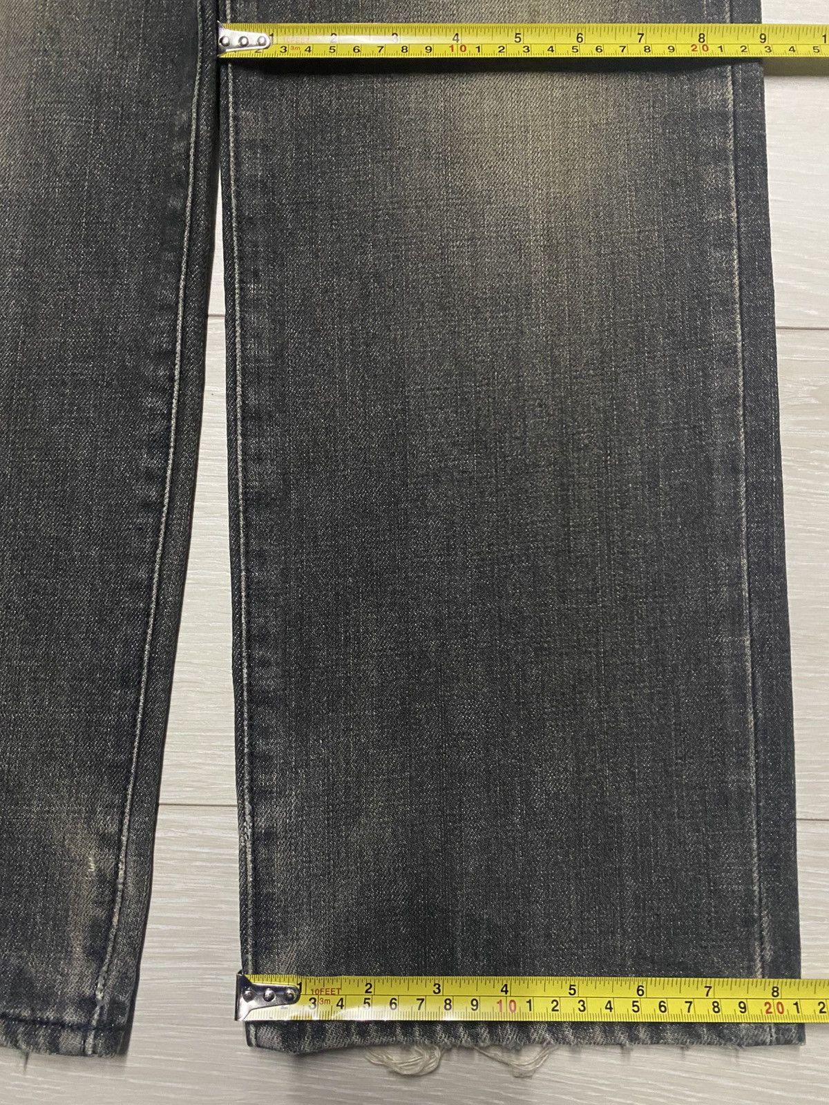 Uniqlo Vintage Japanese Brand Uniqlo Black Denim Distressed Jeans Size US 30 / EU 46 - 16 Thumbnail