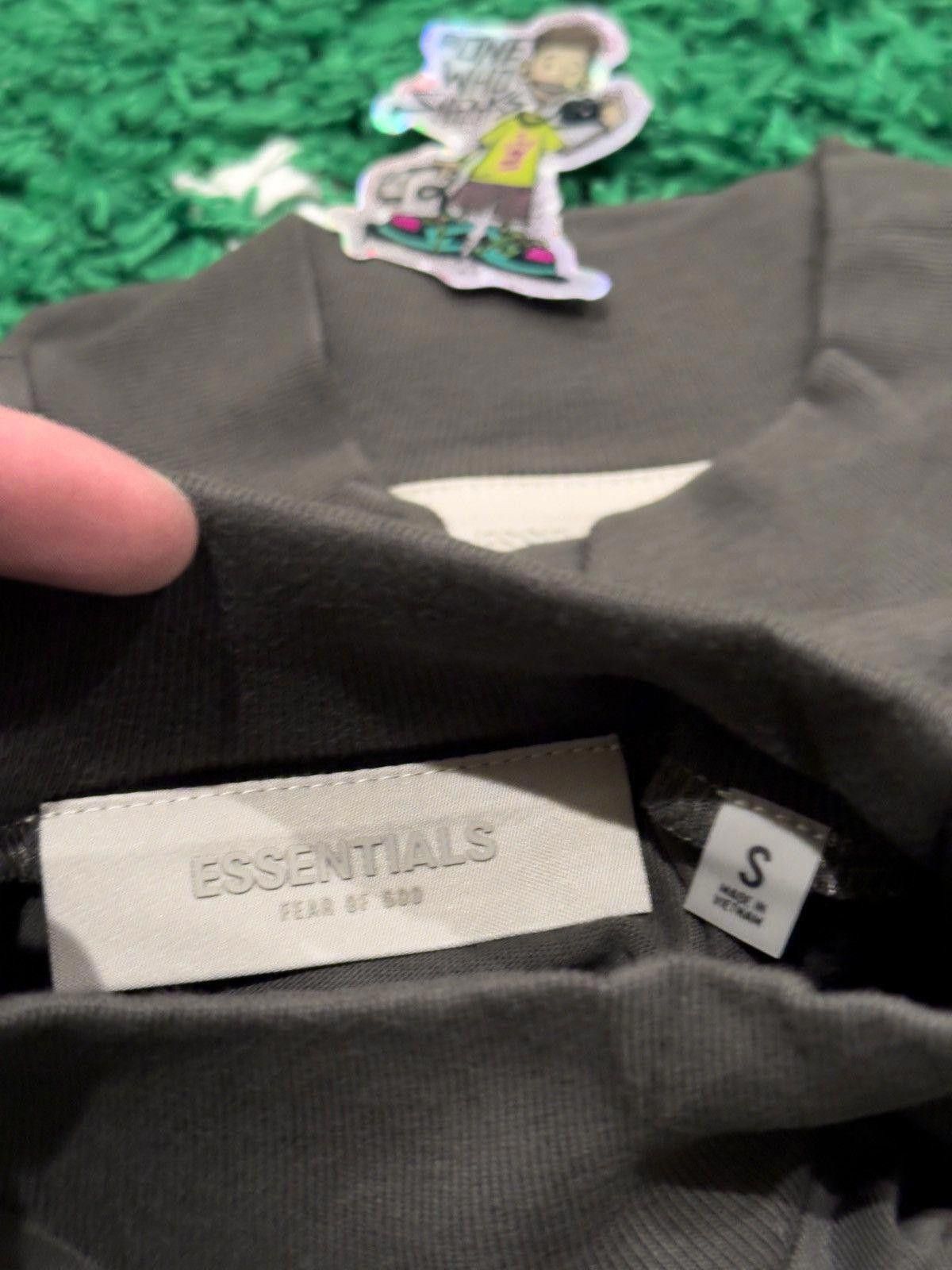 Fear of God Fear of God Essentials L/S Tee Off Black Size Small Size US S / EU 44-46 / 1 - 8 Thumbnail