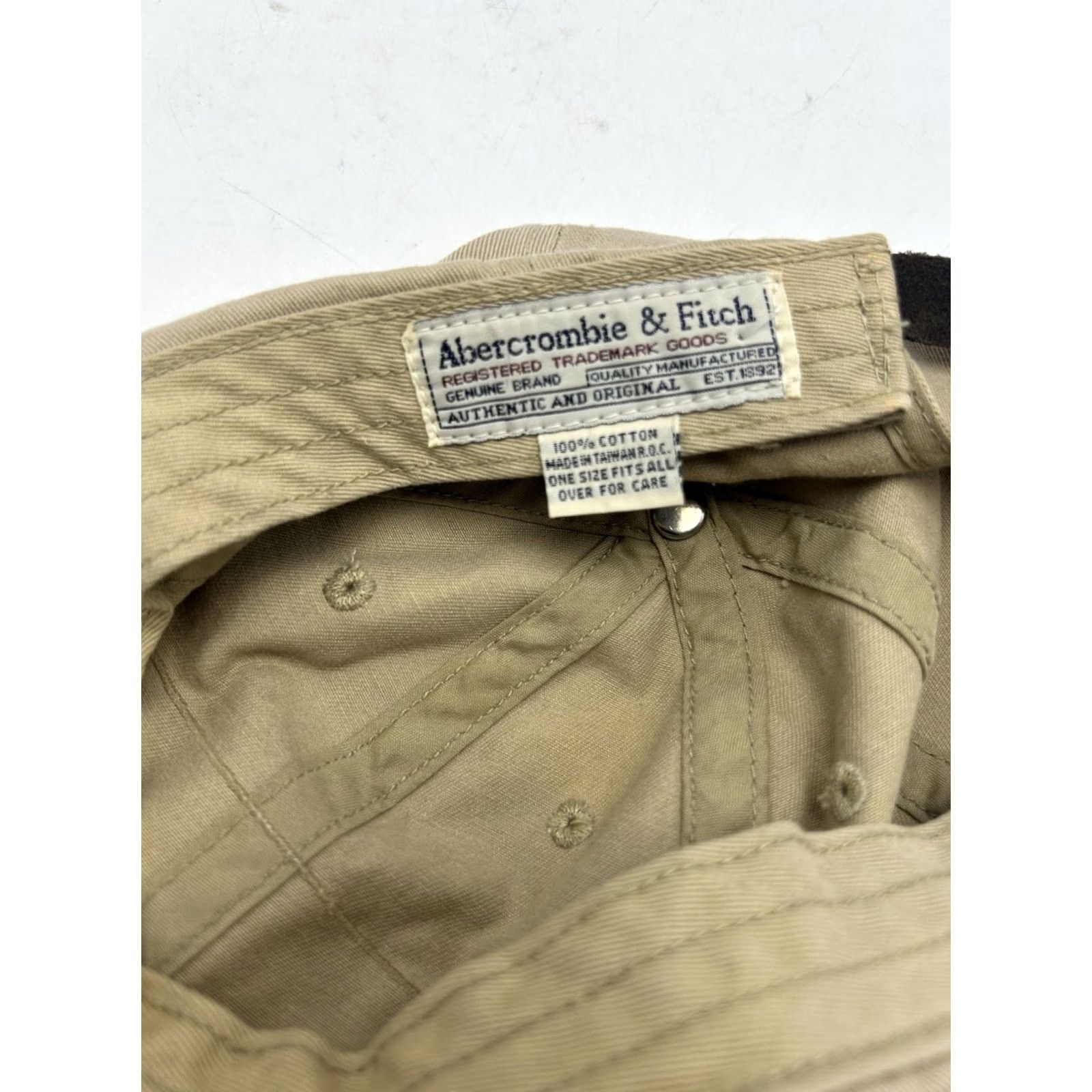 Abercrombie & Fitch VINTAGE Abercrombie & Fitch Baseball Cap Womens One Size Beige Leather Strap Adjustable Small Dad Hat USA Casual Baseball Cap Ladies Men? Size ONE SIZE - 7 Thumbnail