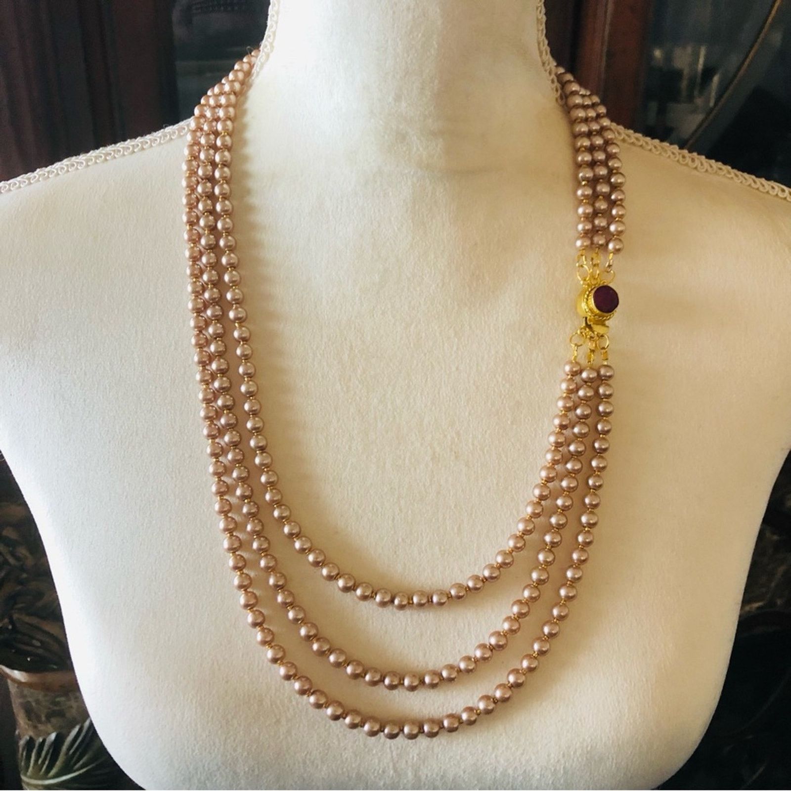Handmade Handcrafted triple strand tan pearl genuine ruby necklac Size ONE SIZE - 2 Thumbnail