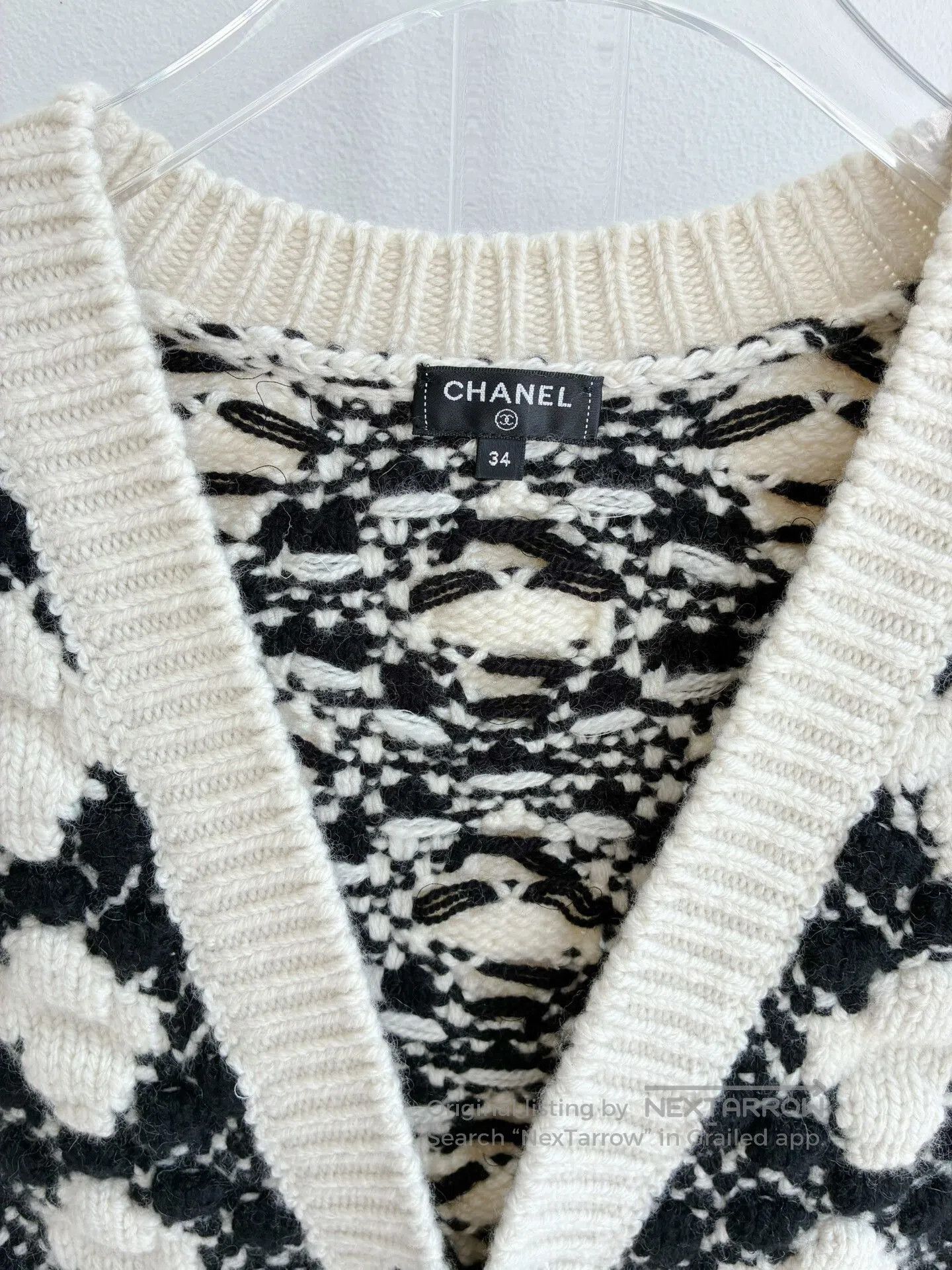 Chanel Chanel 21A Black White Knit Vest. Size XXS / US 00 / IT 34 - 4 Thumbnail