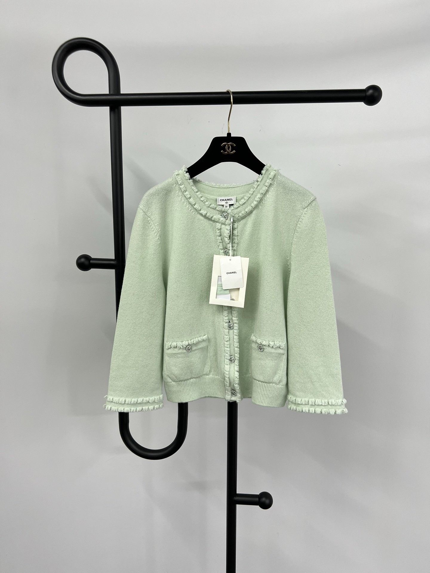 Chanel Chanel 25S Mint Green Lace Cashmere Cardigan Size XS / US 0-2 / IT 36-38 - 1 Thumbnail