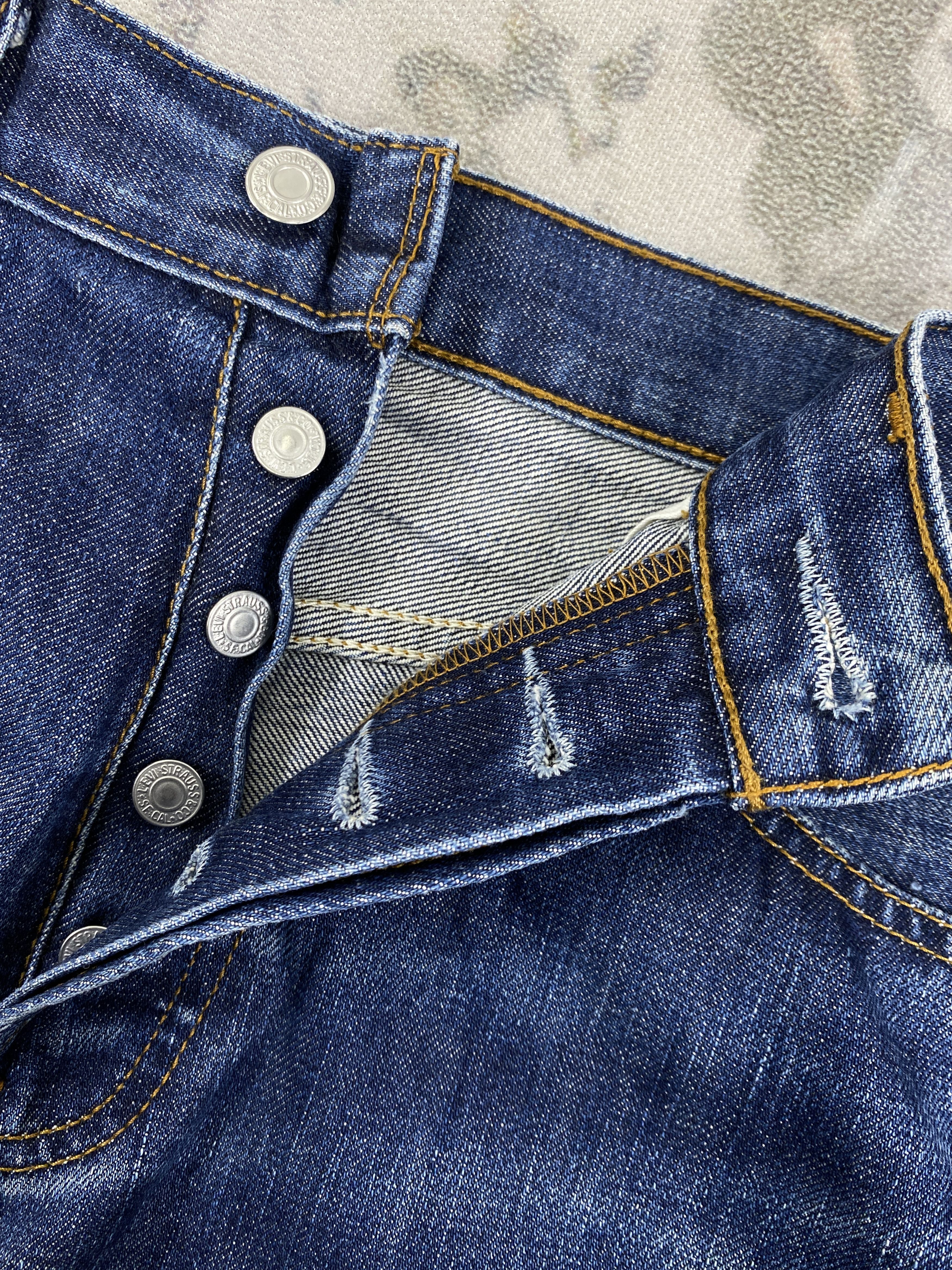 Levi's Distressed Blue Vintage Levi's 509 Jeans 30x30 Denim- JN3599 Size US 30 / EU 46 - 6 Thumbnail