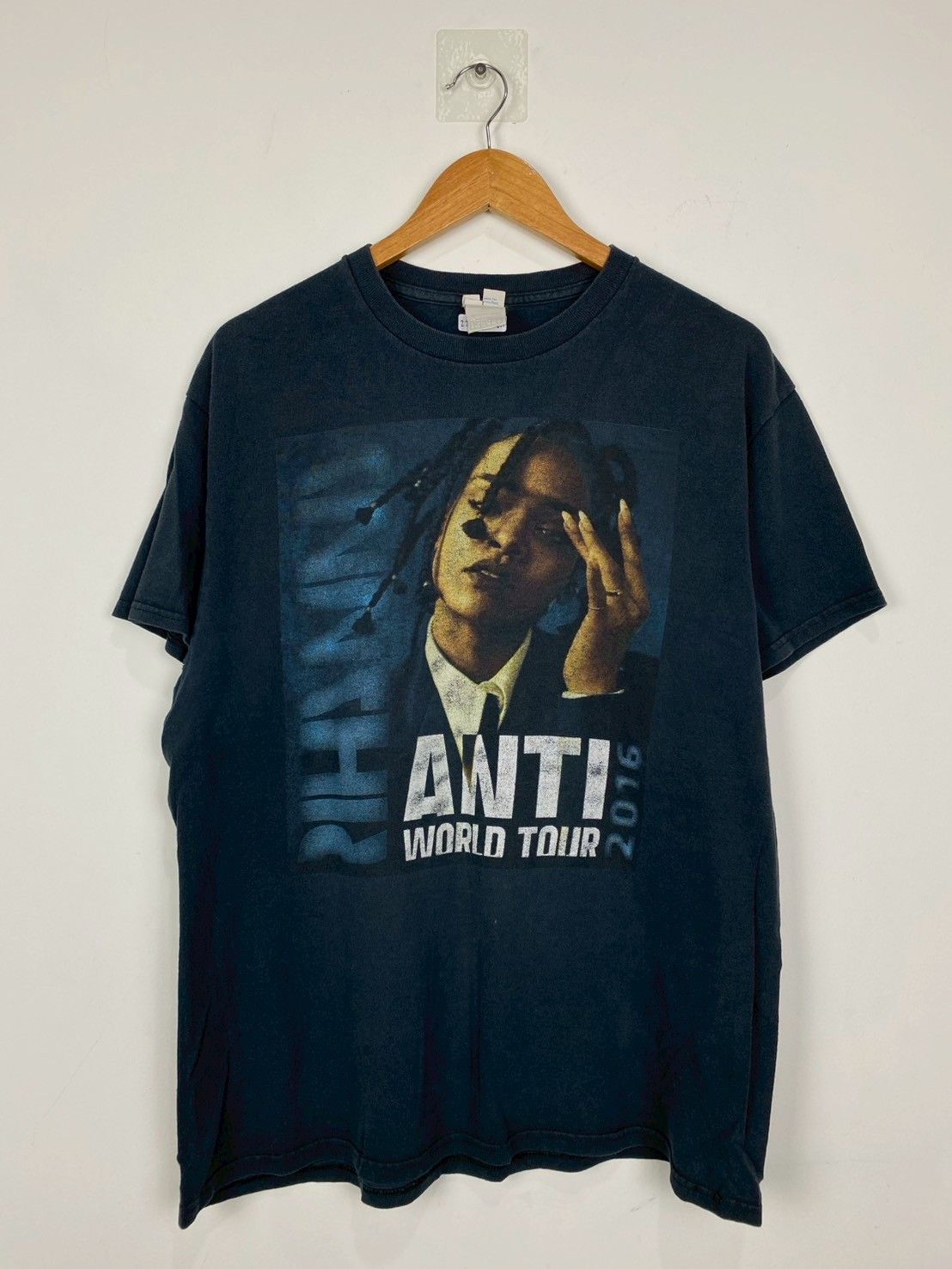 Band Tees × Rihanna Anti Rihanna Tour 2016 Merchandise | Grailed
