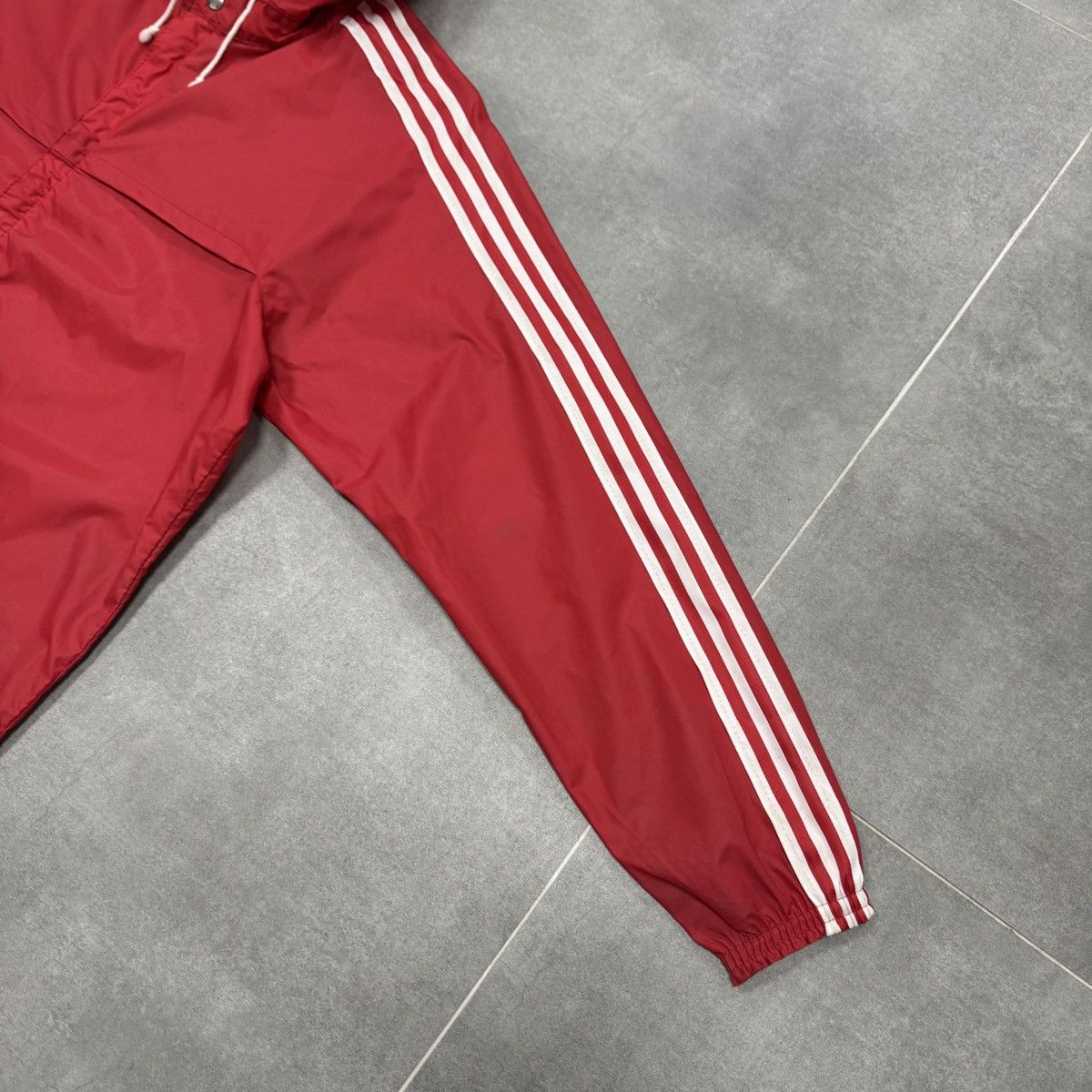 Adidas Vintage Adidas Ventex Nylon Lightweight Jacket Men Size S Size US S / EU 44-46 / 1 - 7 Thumbnail