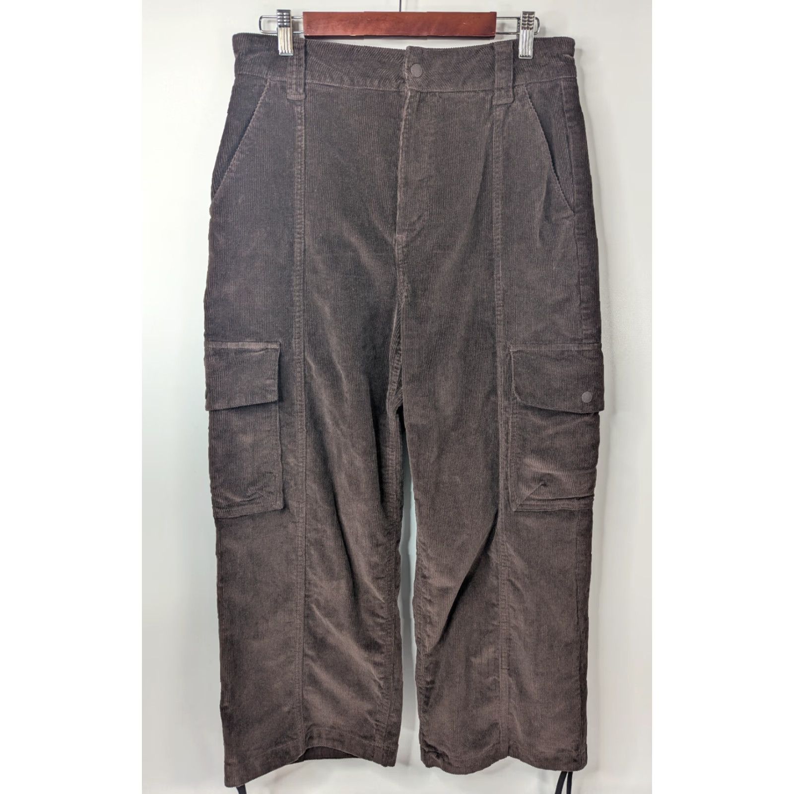 The North Face The North Face Brown Corduroy Cargo Pants Womens Size 12 Wide-Leg Utility Gorpcore Capri Folded Stretch Cotton Elastane Logo Pockets Fall Winter Mens? Size 34" / US 12 / IT 48 - 2 Thumbnail