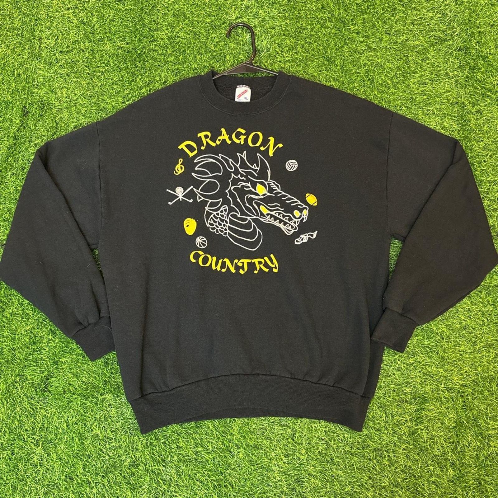 Jerzees Black Vintage ‘Dragon Country’ Graphic Jerzees Crewneck Size US XL / EU 56 / 4 - 1 Thumbnail