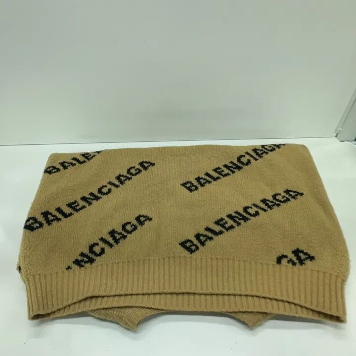 Balenciaga Balenciaga Balenciaga Logo Knit Sweater in Beige -2507 Size US XS / EU 42 / 0 - 8 Thumbnail