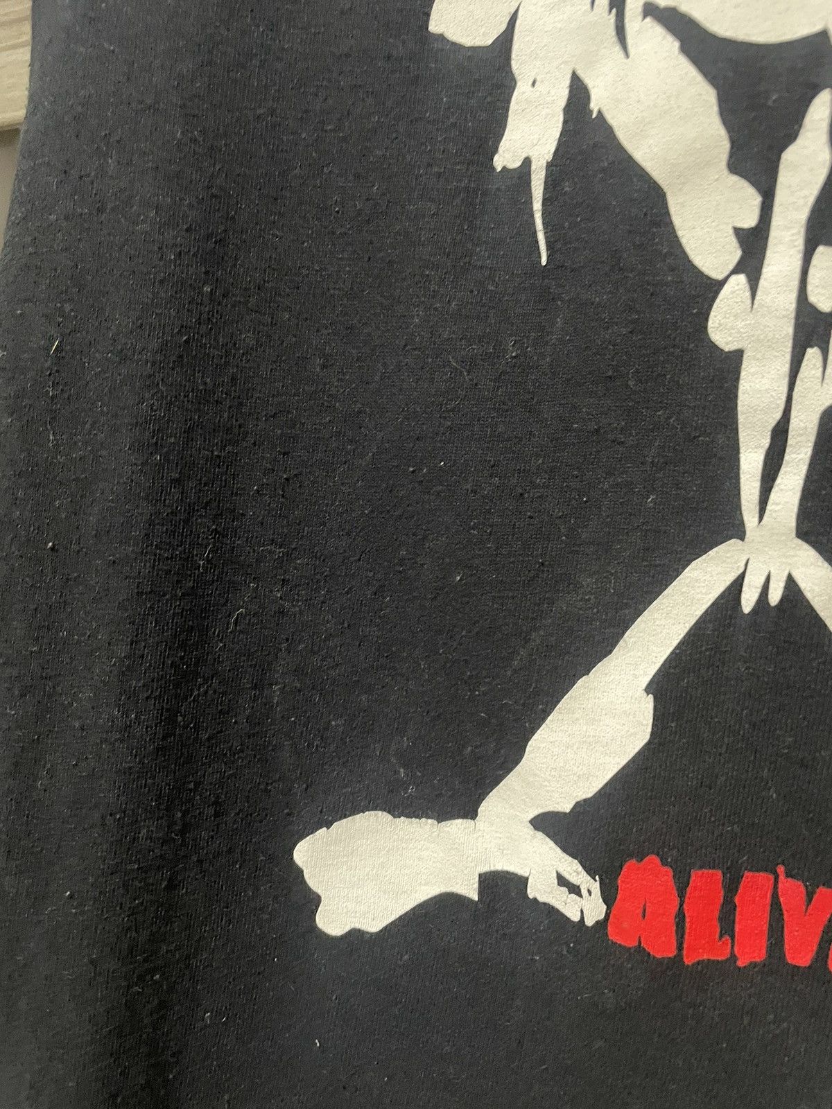 Band Tees Vintage Pearl Jam Alive Tour Promo Album Graphic Tee T Shirt Size US M / EU 48-50 / 2 - 8 Thumbnail