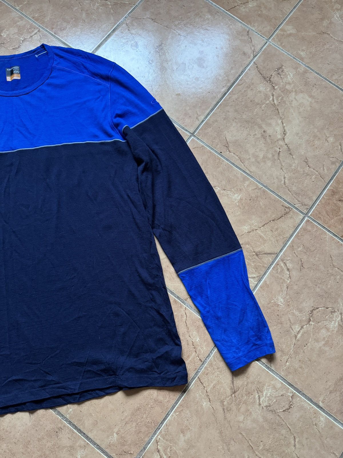 Icebreaker Icebreaker Merino 200 Blue Double Color Hiking LS tee shirt Size US XL / EU 56 / 4 - 2 Thumbnail