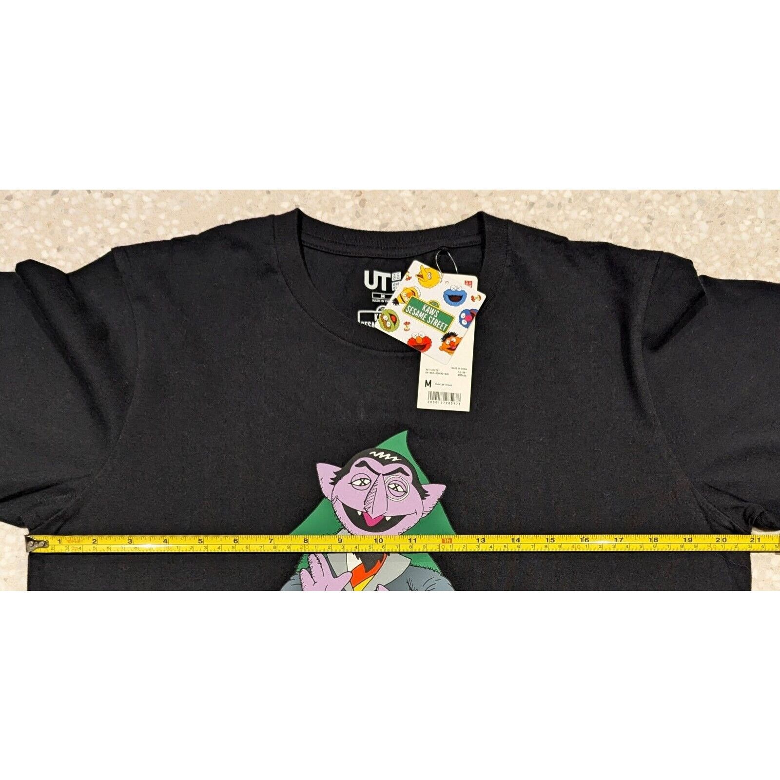 Kaws VINTAGE KAWS SESAME STREET COUNT VON COUNT T-SHIRT DEADSTOCK Size US M / EU 48-50 / 2 - 6 Thumbnail