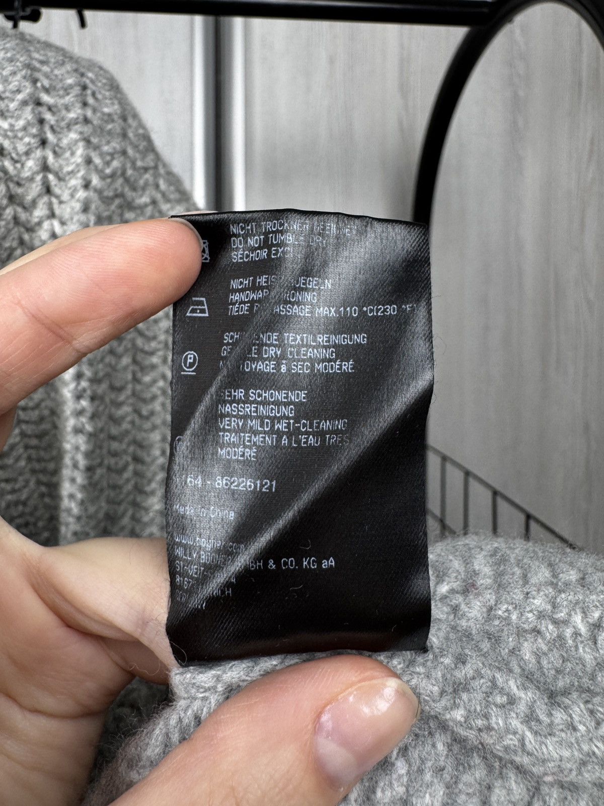 Bogner Bogner grey wool full zip knitwear poncho sweater size M Size M / US 6-8 / IT 42-44 - 10 Thumbnail