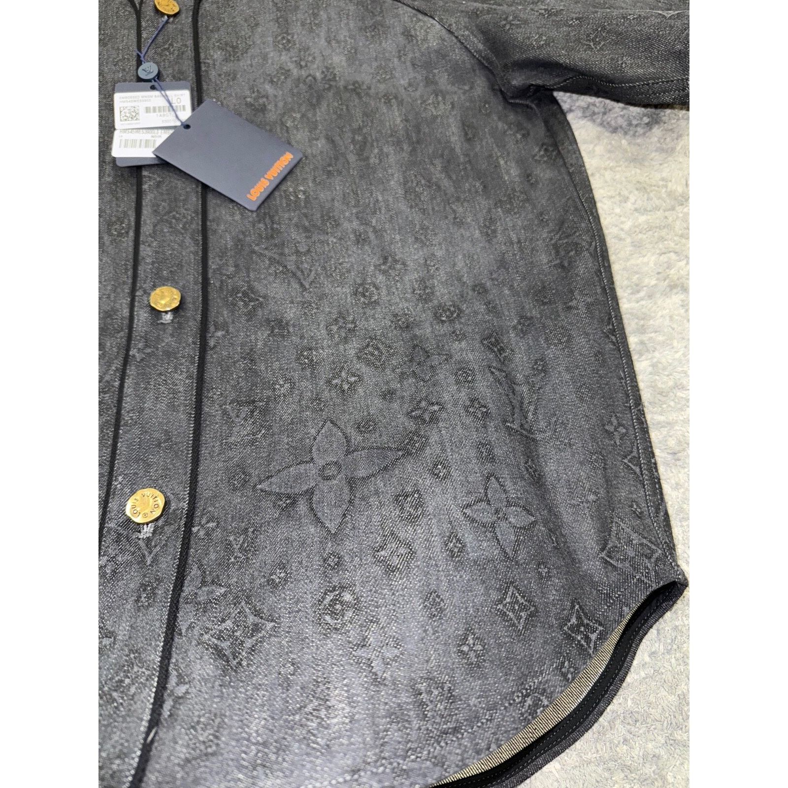 Louis Vuitton Louis Vuitton Black Embossed Monogram Logo Baseball Shirt Size US L / EU 52-54 / 3 - 12 Thumbnail