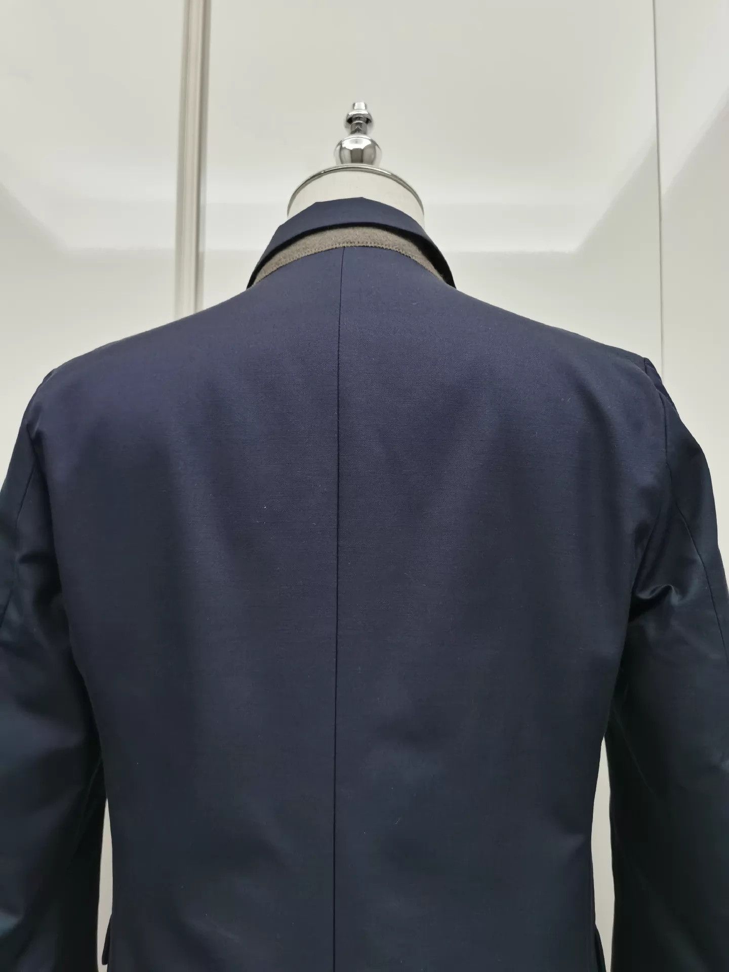 Valentino Valentino down blazer size 48 worn once Size 48R - 6 Thumbnail