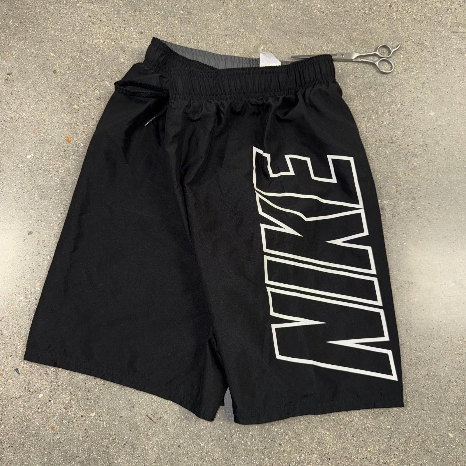 Nike Nike Shorts Mens XL Black Spell Out Swim Trunks Athletic New Size US 36 / EU 52 - 6 Thumbnail