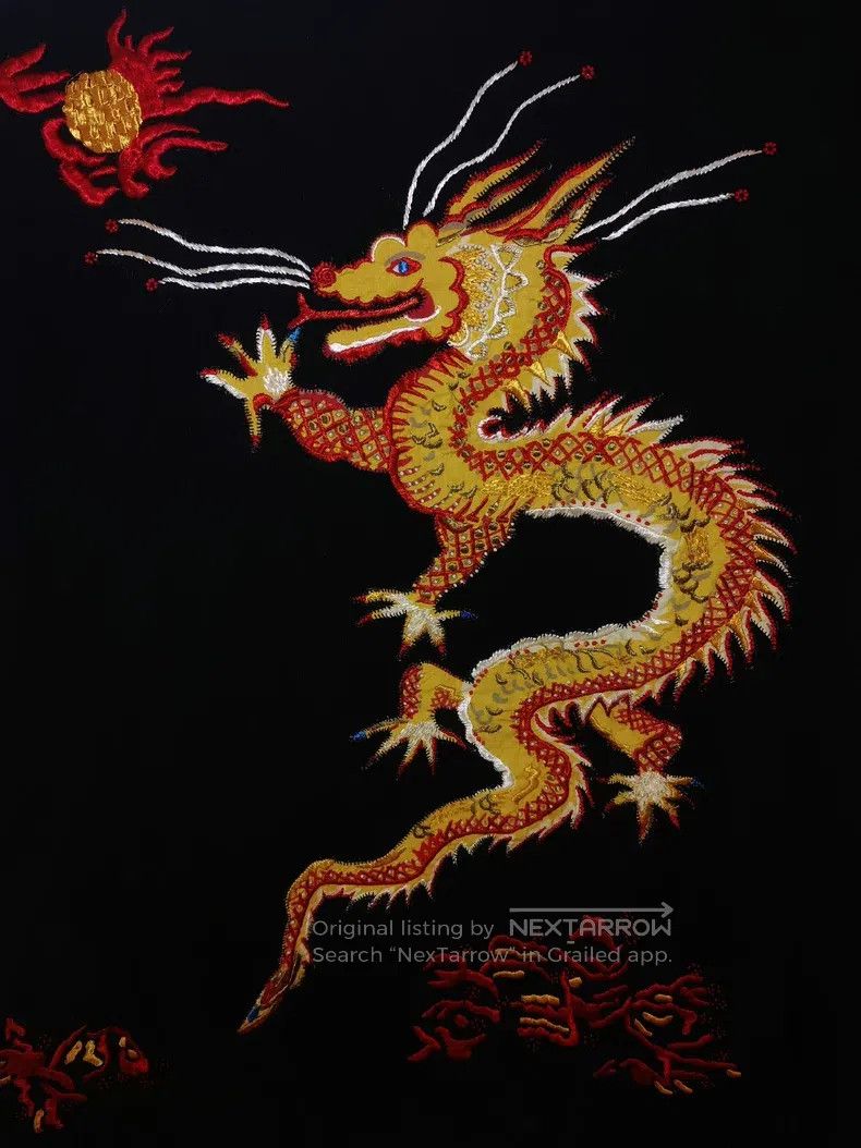 Valentino Valentino Chinese Dragon T Size US M / EU 48-50 / 2 - 2 Thumbnail