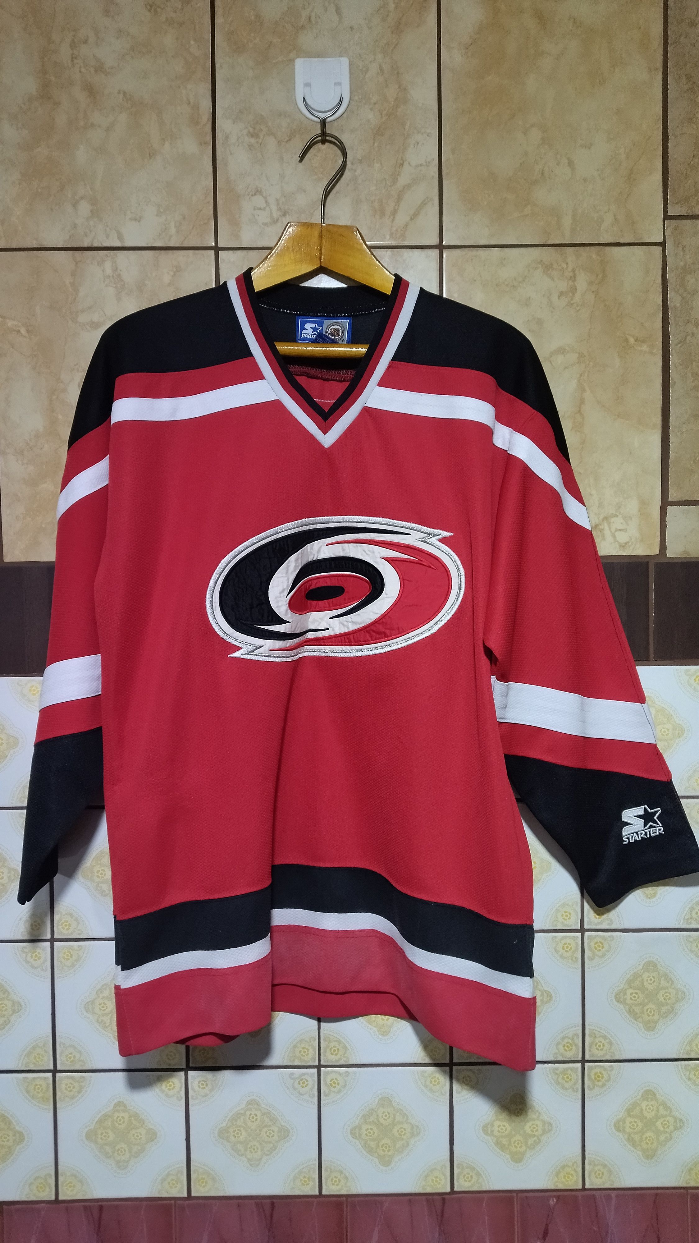 Starter Vintage Starter Carolina Hurricanes hockey jersey Size US M / EU 48-50 / 2 - 1 Thumbnail