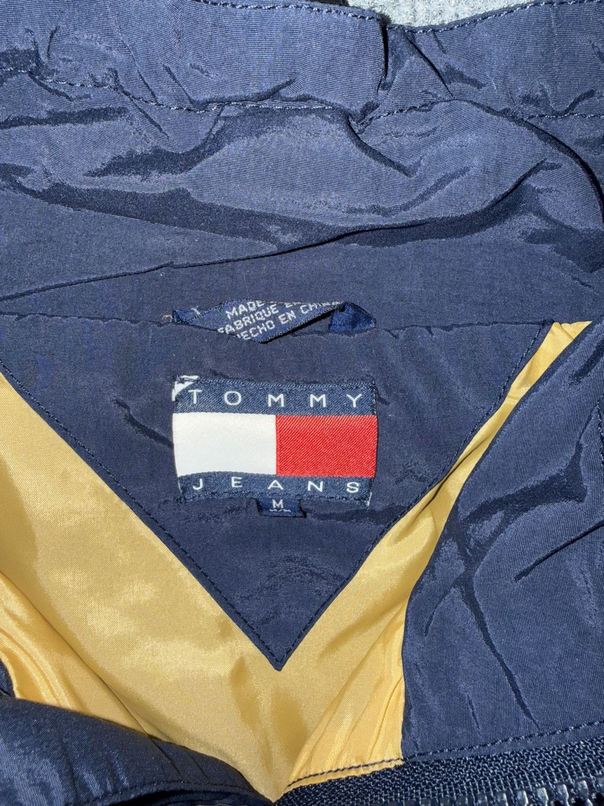 Tommy Hilfiger Vintage Tommy Hilfiger Jeans Pullover Windbreaker M Size US M / EU 48-50 / 2 - 6 Thumbnail