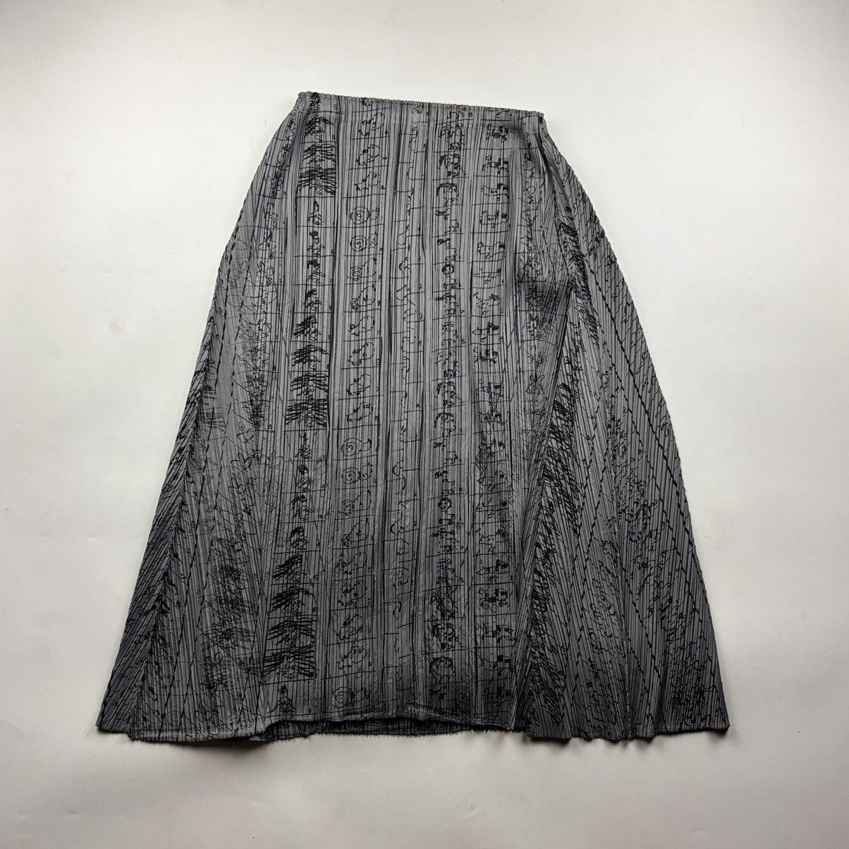 Pleats Please Issey Miyake Issey Miyake Pleats Please Animal Print Skirt Size 24" / US 00 / IT 34 - 2 Thumbnail