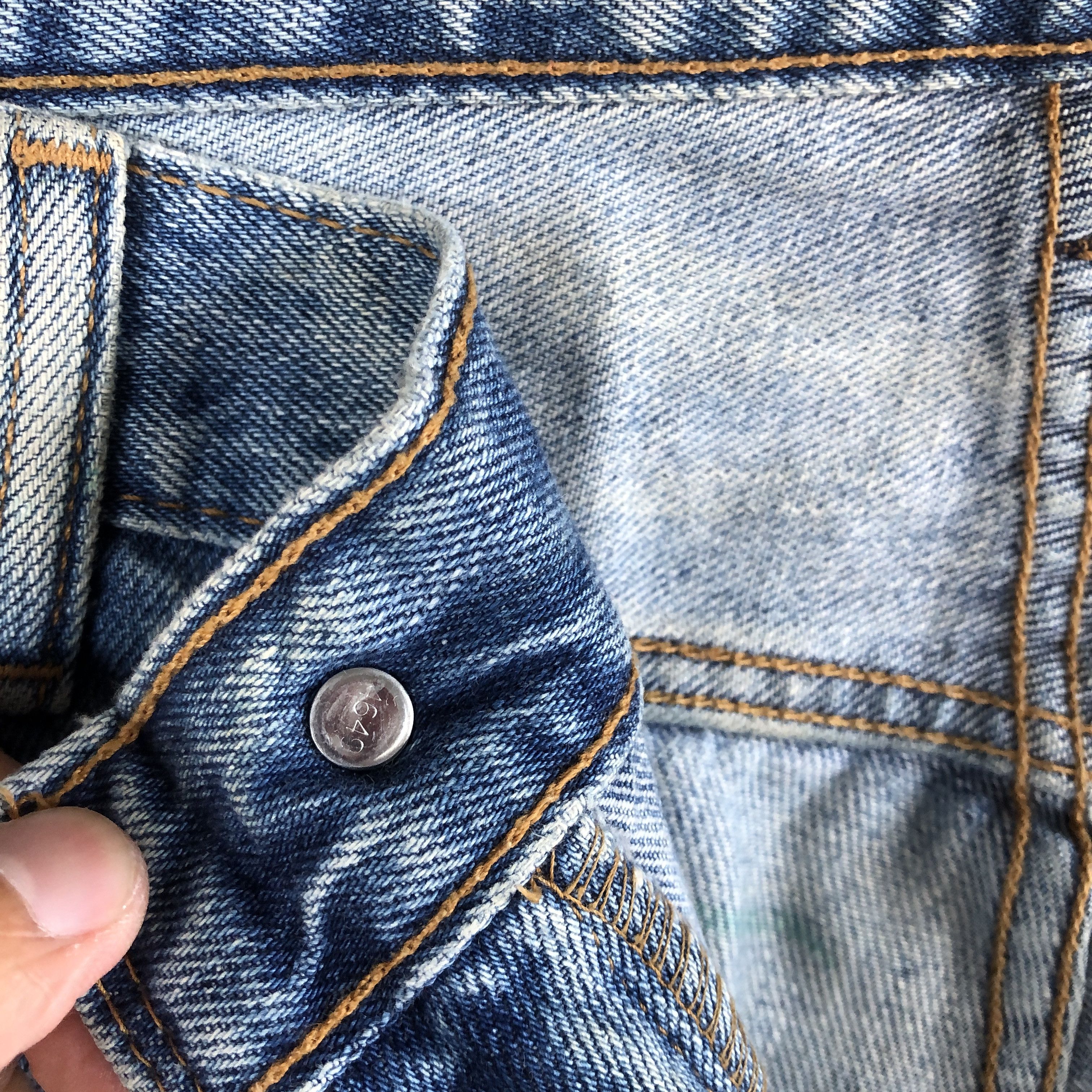 Levi's Vintage Levi's 560 Faded Blue Jeans Stone Wash Denim Pants Size US 36 / EU 52 - 7 Thumbnail