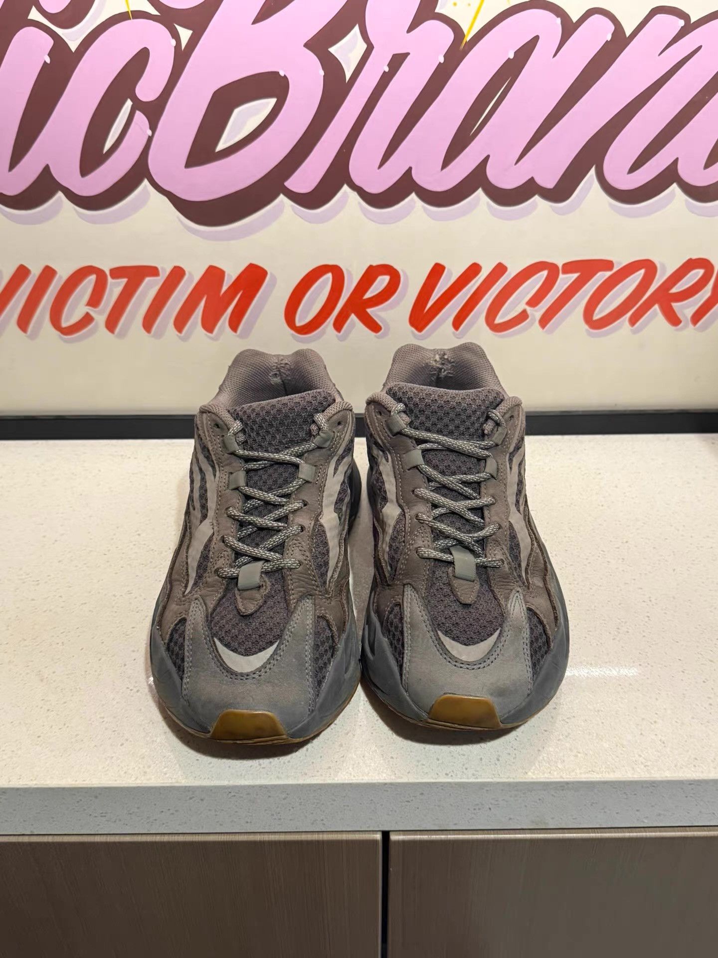 Adidas adidas Originals Yeezy Boost 700 V2 shoes。 Ｑ20 Size US 8 / EU 41 - 2 Thumbnail