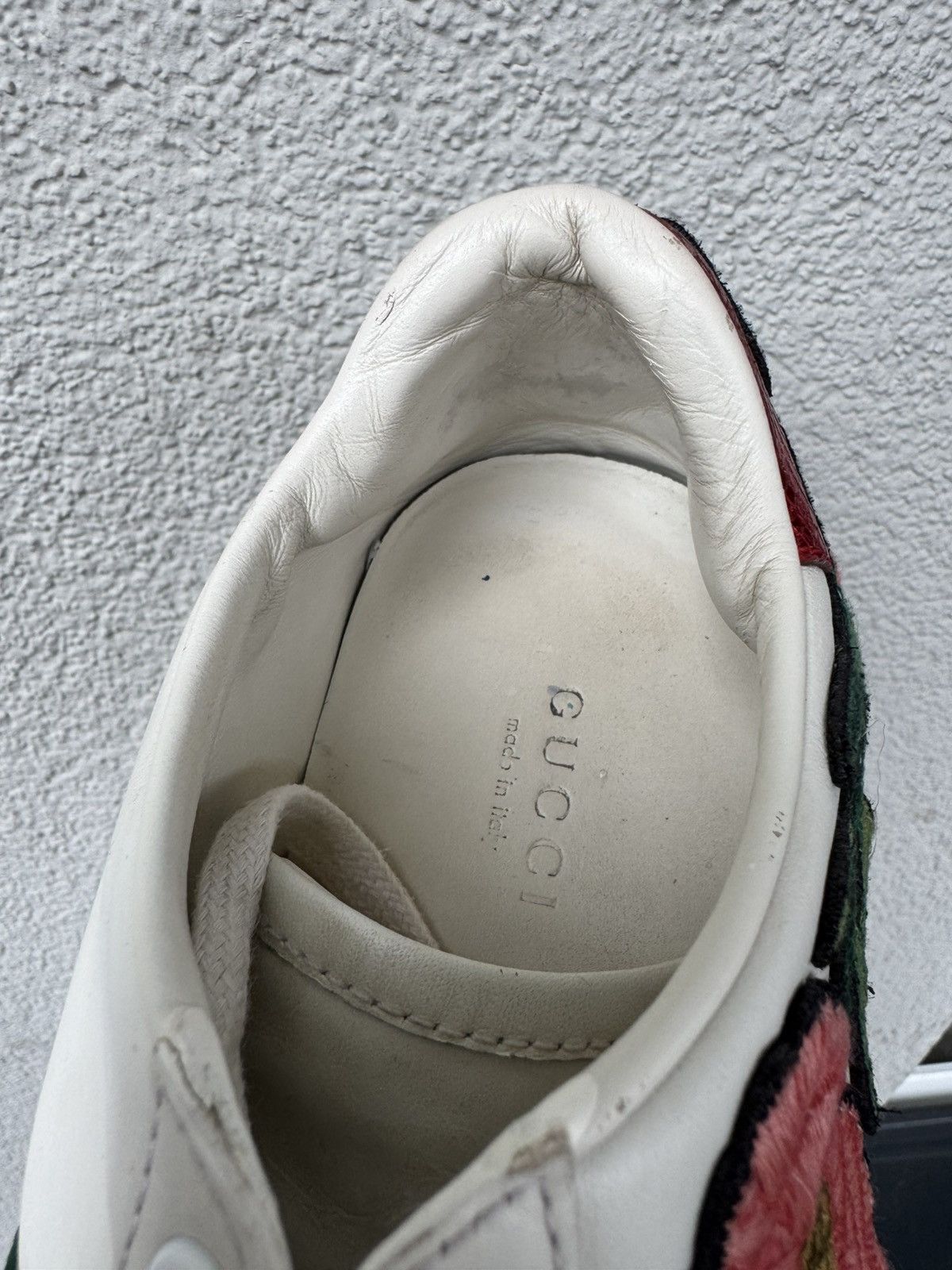 Gucci Gucci Authentic White Floral sneakers Size 36 Size US 6 / IT 36 - 13 Thumbnail