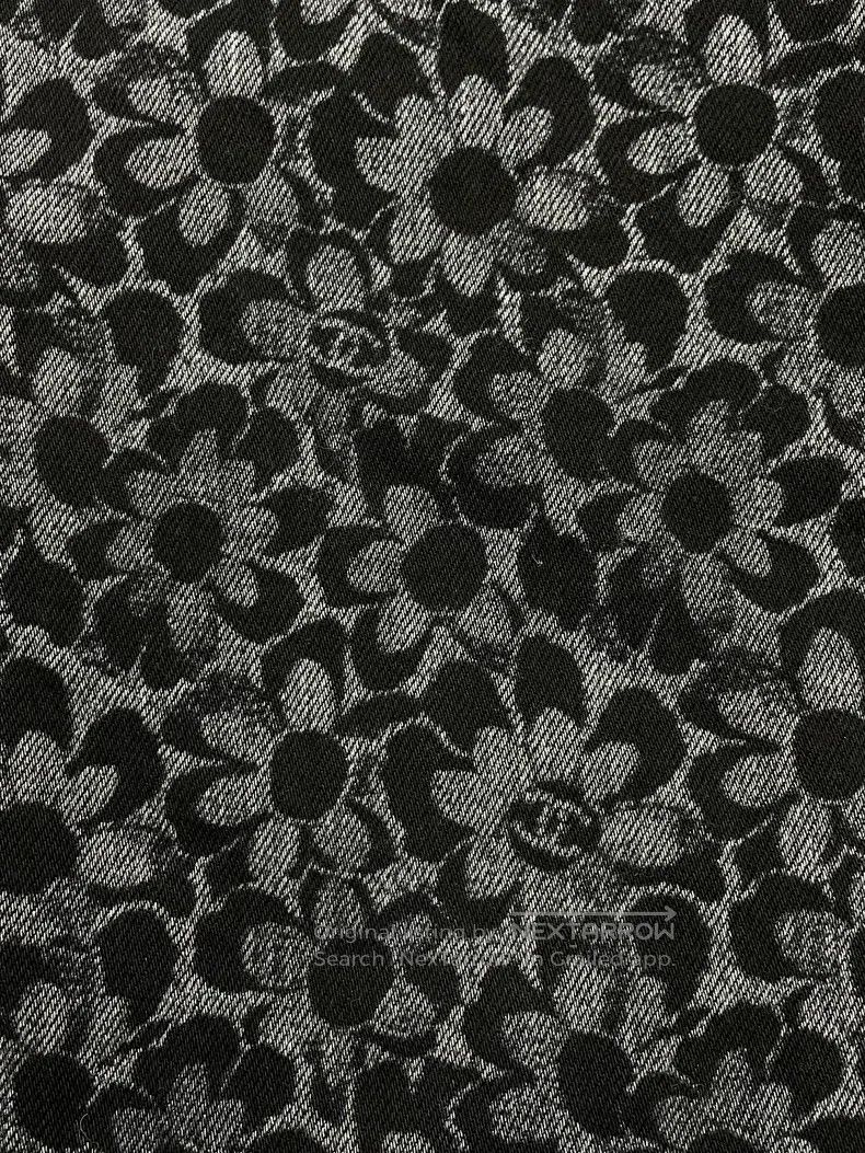 Chanel Chanel 24B black camelia jeans Size 42" / US 20 - 2 Thumbnail