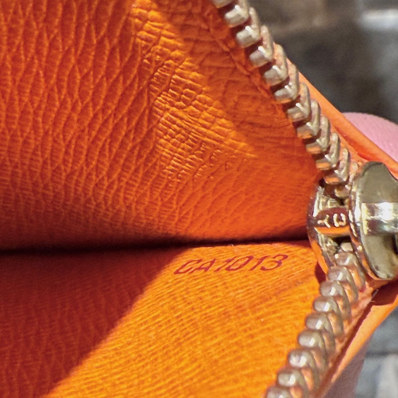 Louis Vuitton Louis Vuitton Vintage 2003 Orange Epi Leather Zip Key Pouch Size ONE SIZE - 15 Thumbnail