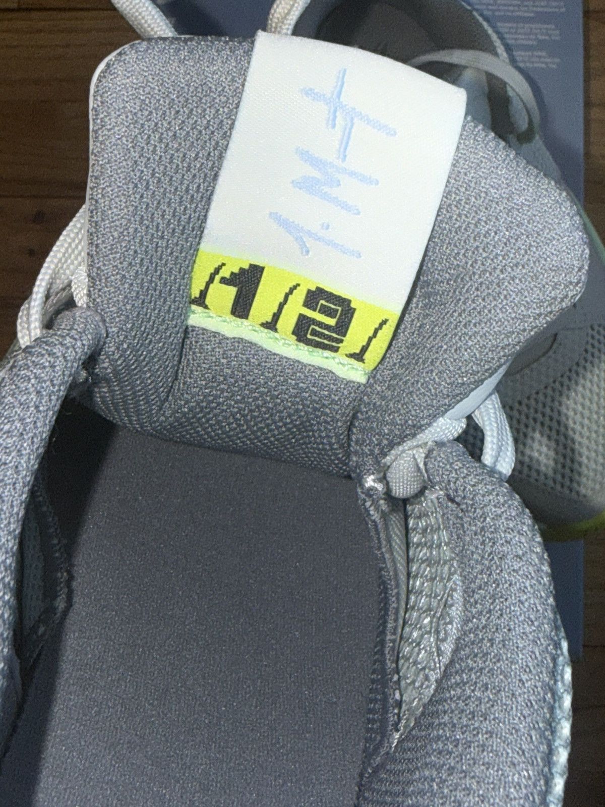 Nike JA 1 (GS) Size US 4.5 / IT 34.5 - 7 Thumbnail