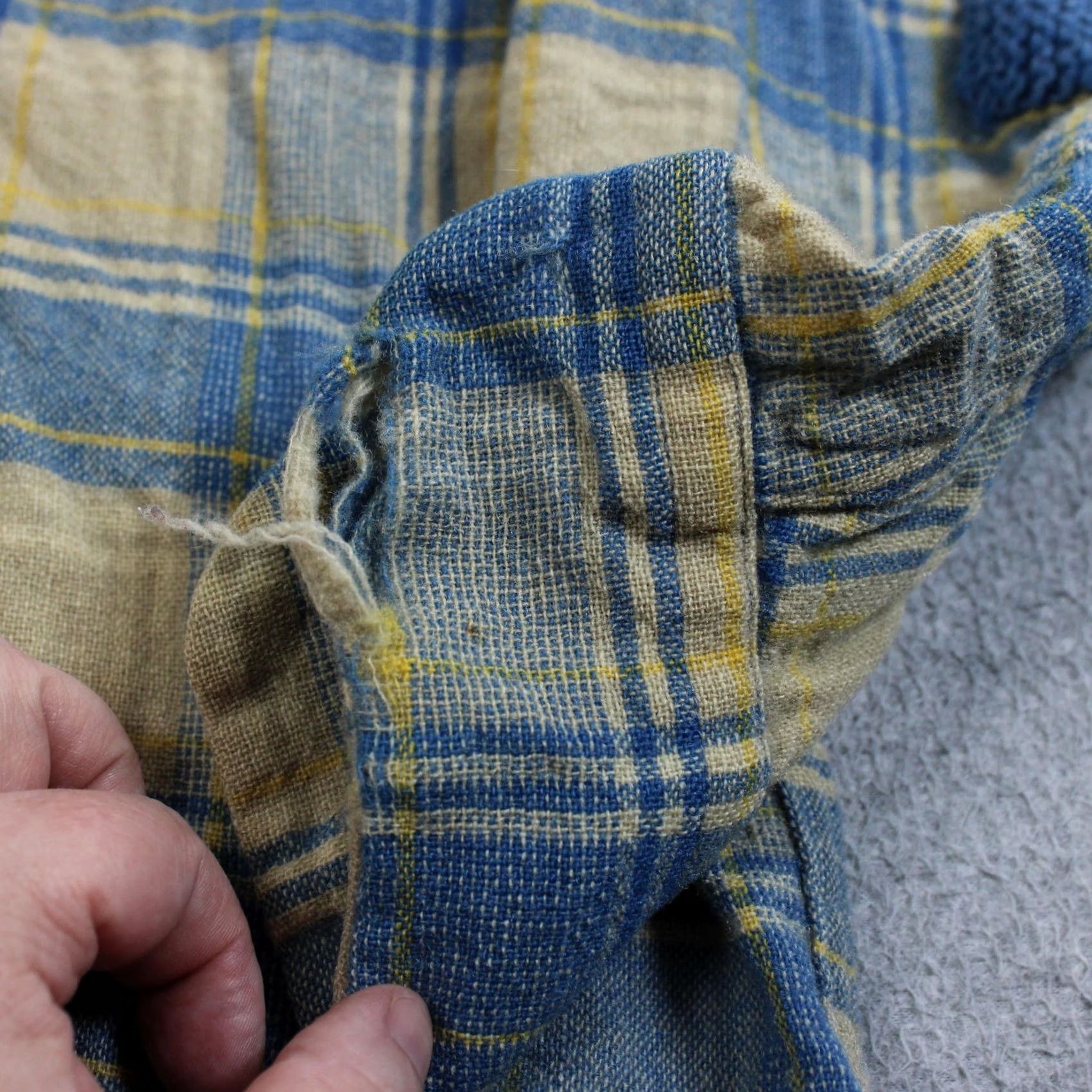Pendleton VINTAGE Pendleton Wool Loop Collar Shirt Men Medium Blue Plaid Heritage READ Size US M / EU 48-50 / 2 - 5 Thumbnail