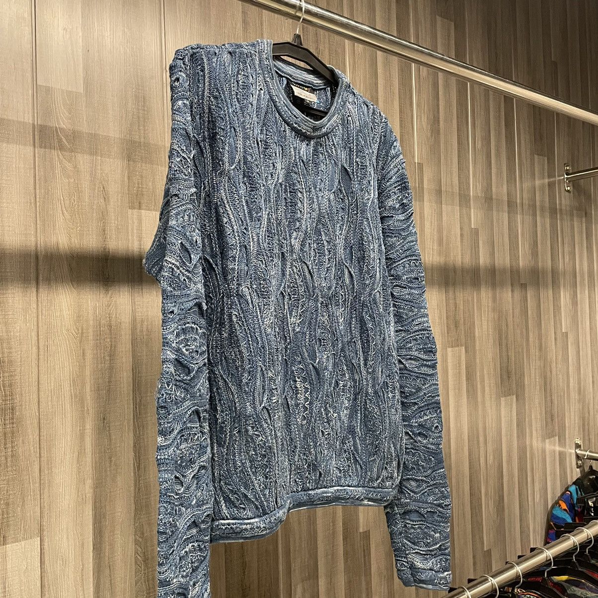 Coogi Vintage Coogi Australia Basics Blue 3D Knit Sweater Size US M / EU 48-50 / 2 - 2 Thumbnail