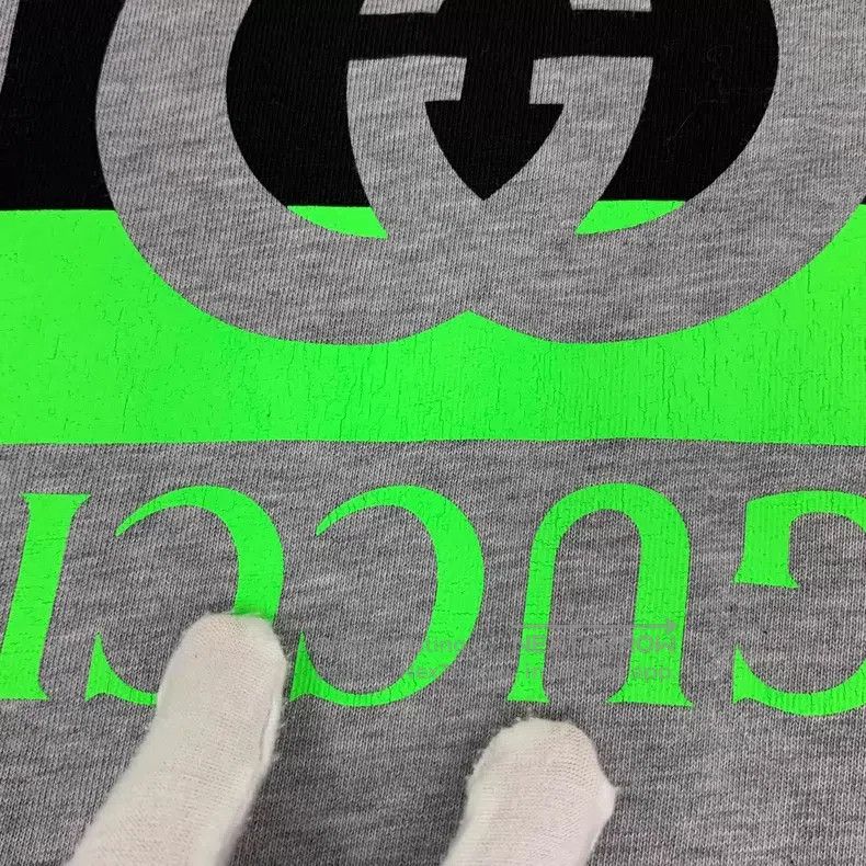 Gucci Gucci Size XXXS Gray logo letter print cotton round-neck sh Size XXS / US 00 / IT 34 - 9 Thumbnail