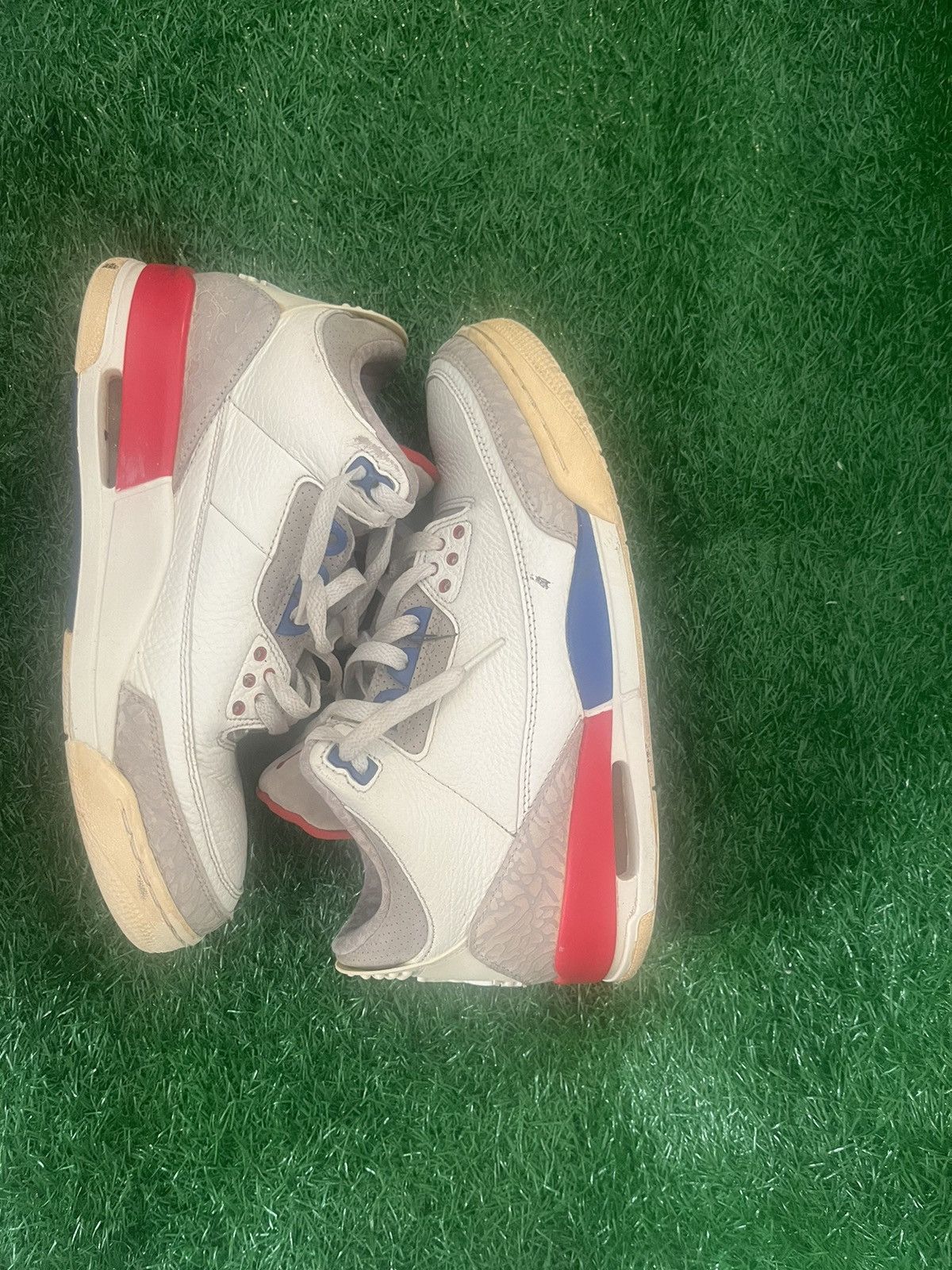 Jordan Brand × Nike Air Jordan 3 retro international flight Size US 9 / EU 42 - 3 Thumbnail